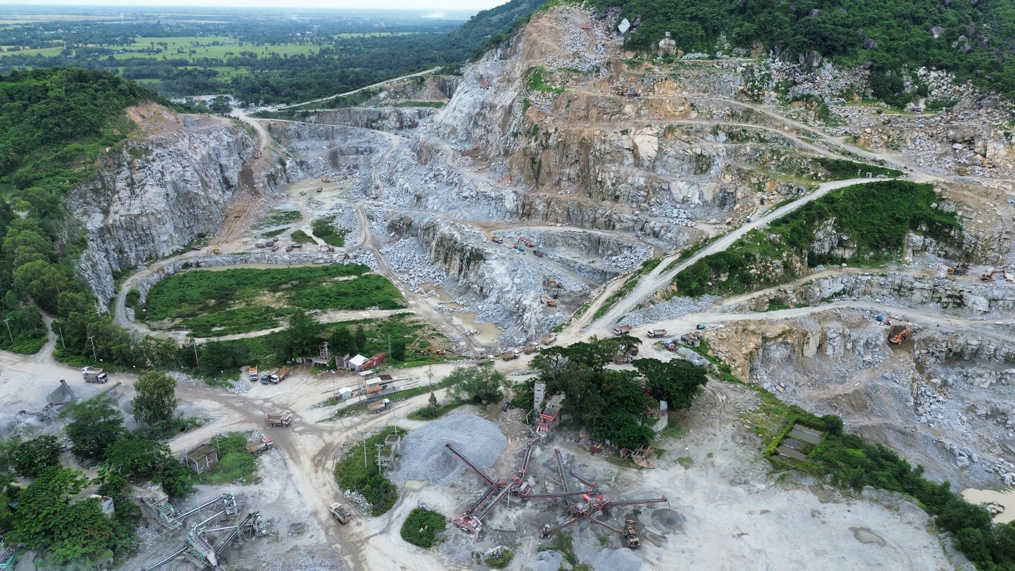 An Giang: Chuyển điều tra 5 vụ, tiếp tục l&agrave;m r&otilde; 9 vụ tham nhũng, ti&ecirc;u cực- Ảnh 1.