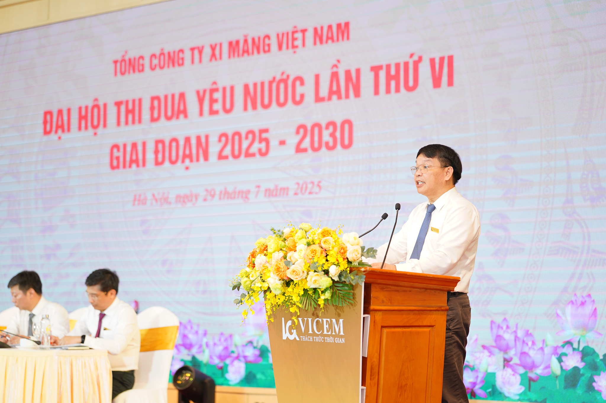 VICEM thi đua ph&aacute;t triển &ldquo;xi măng xanh - xi măng giảm carbon"- Ảnh 1.