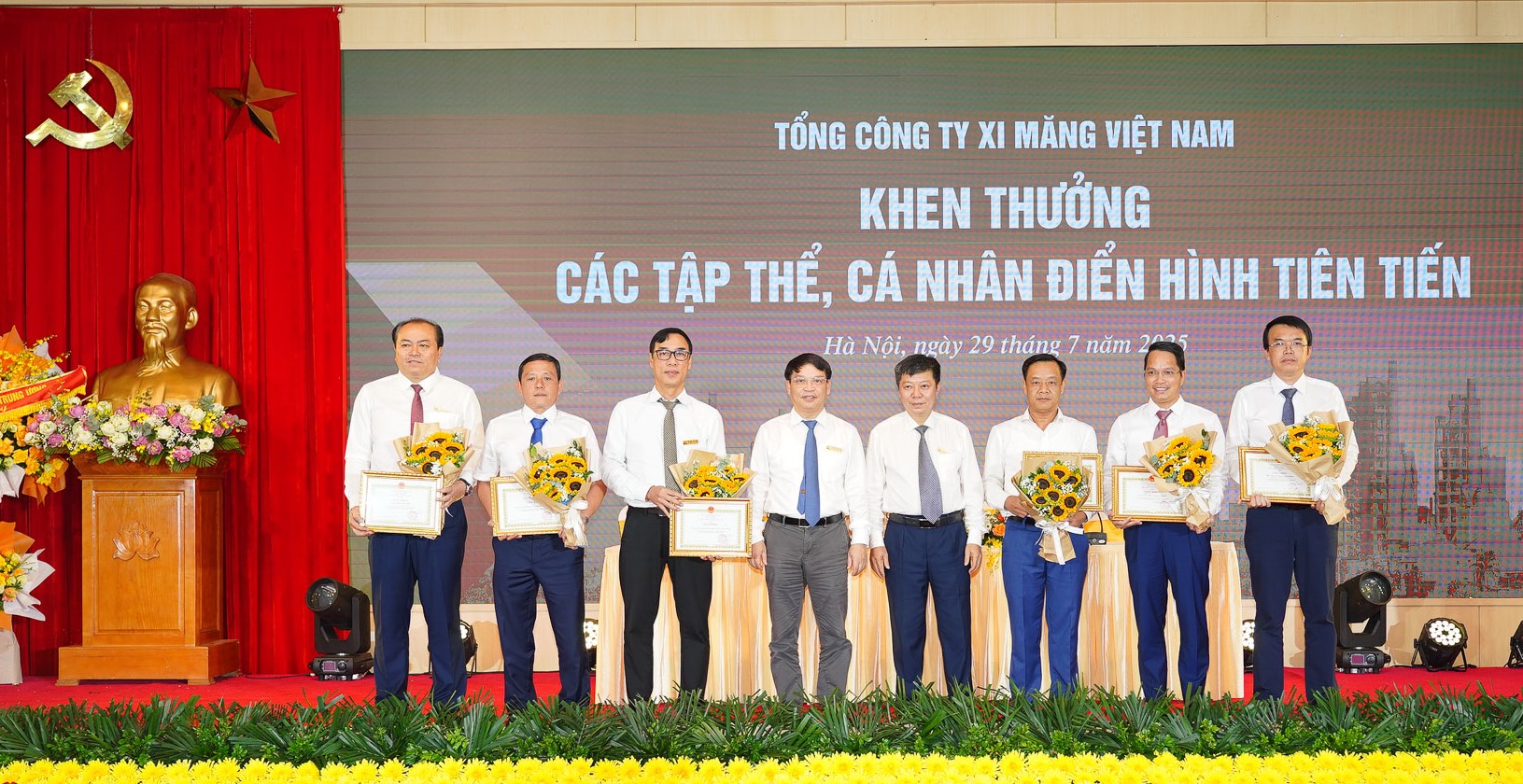 VICEM thi đua ph&aacute;t triển &ldquo;xi măng xanh - xi măng giảm carbon"- Ảnh 4.