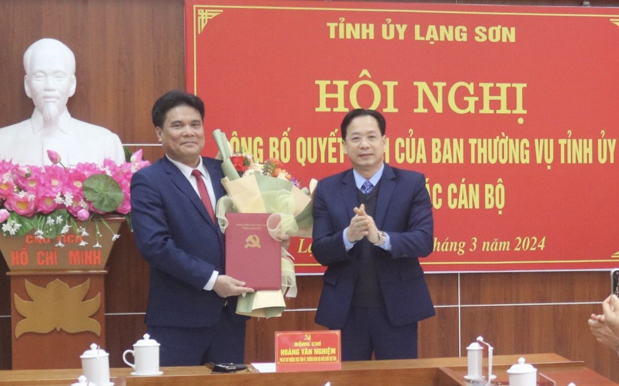 Nguy&ecirc;n Gi&aacute;m đốc Sở Tư ph&aacute;p Lạng Sơn bị đề nghị kỷ luật do li&ecirc;n quan bằng giả