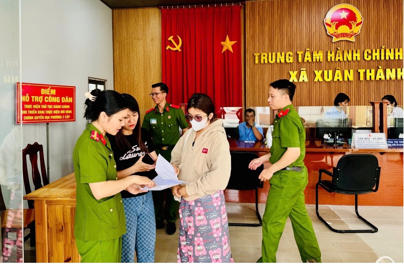Đồng Nai: C&ocirc;ng bố 45 điểm cấp căn cước, 95 số điện thoại trưởng c&ocirc;ng an phường x&atilde; mới- Ảnh 3.