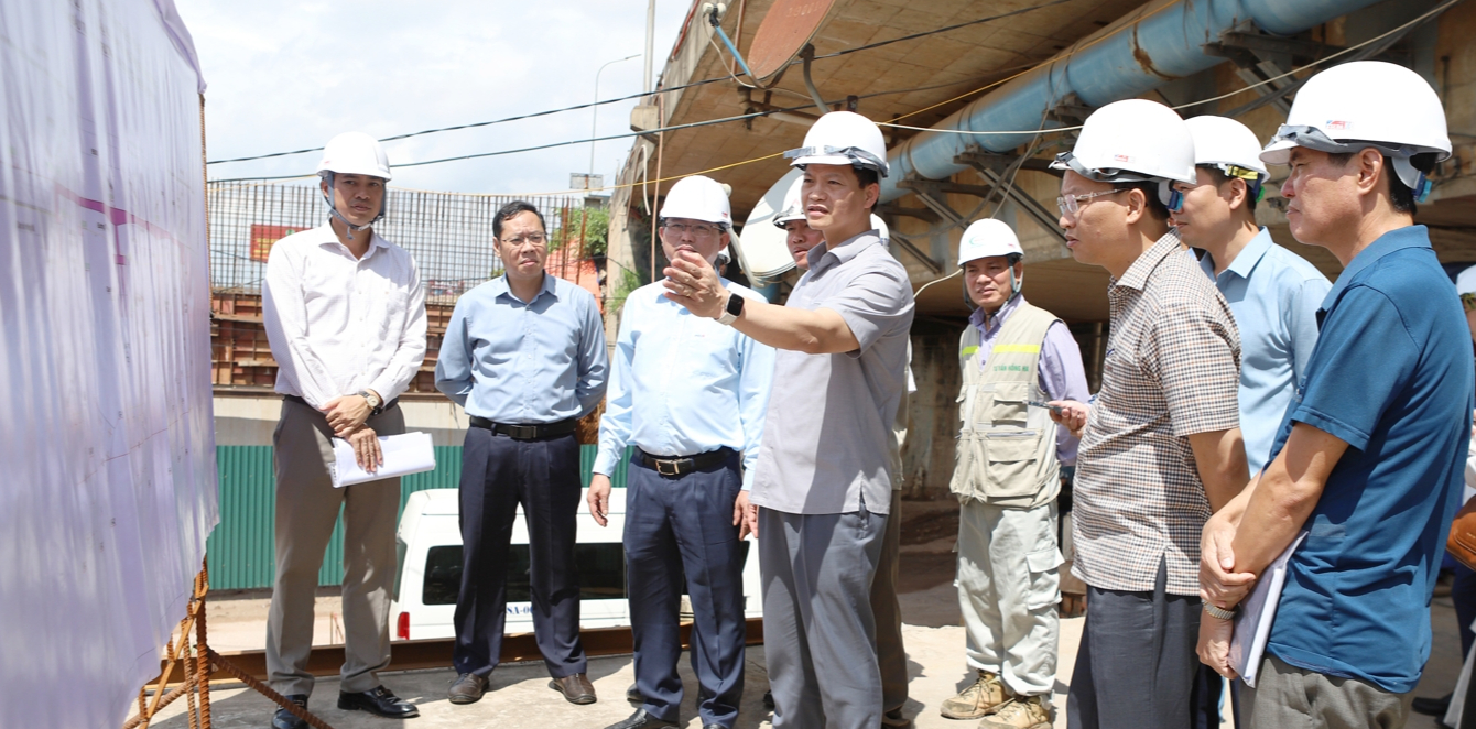 Chủ tịch Bắc Ninh y&ecirc;u cầu ho&agrave;n th&agrave;nh cầu trăm tỷ đồng tr&ecirc;n quốc lộ 1 năm 2025- Ảnh 1.