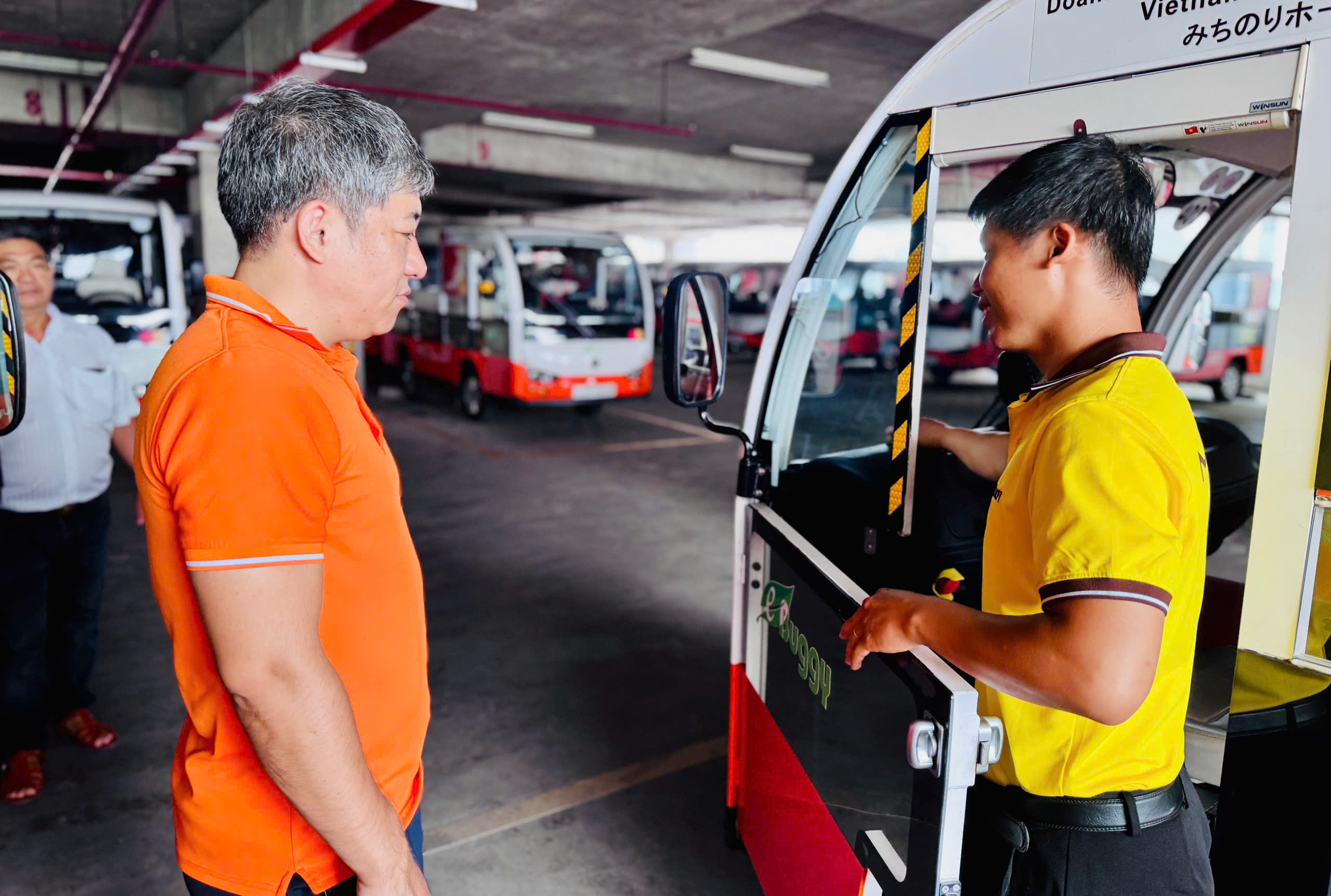 Xe điện du lịch tạm dừng hoạt động: T&agrave;i xế v&agrave; doanh nghiệp lo lắng- Ảnh 9.