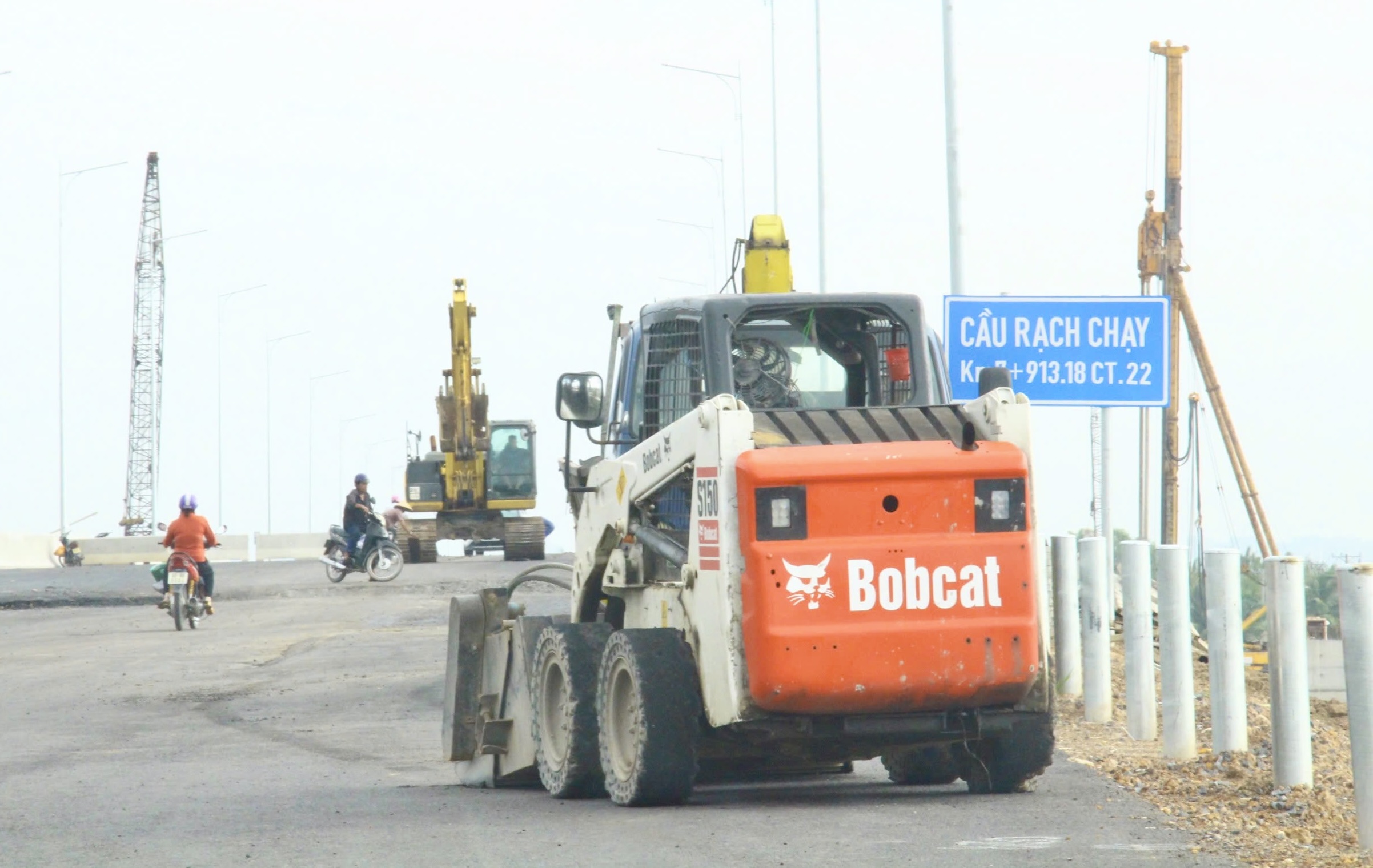 Chạy nước rút trên cầu ngàn tỷ đồng lớn nhất Vành đai 3 TP.HCM trước giờ G 19/8- Ảnh 15. Chạy nước rút trên cầu ngàn tỷ đồng lớn nhất Vành đai 3 TP.HCM trước giờ G 19/8- Ảnh 15.