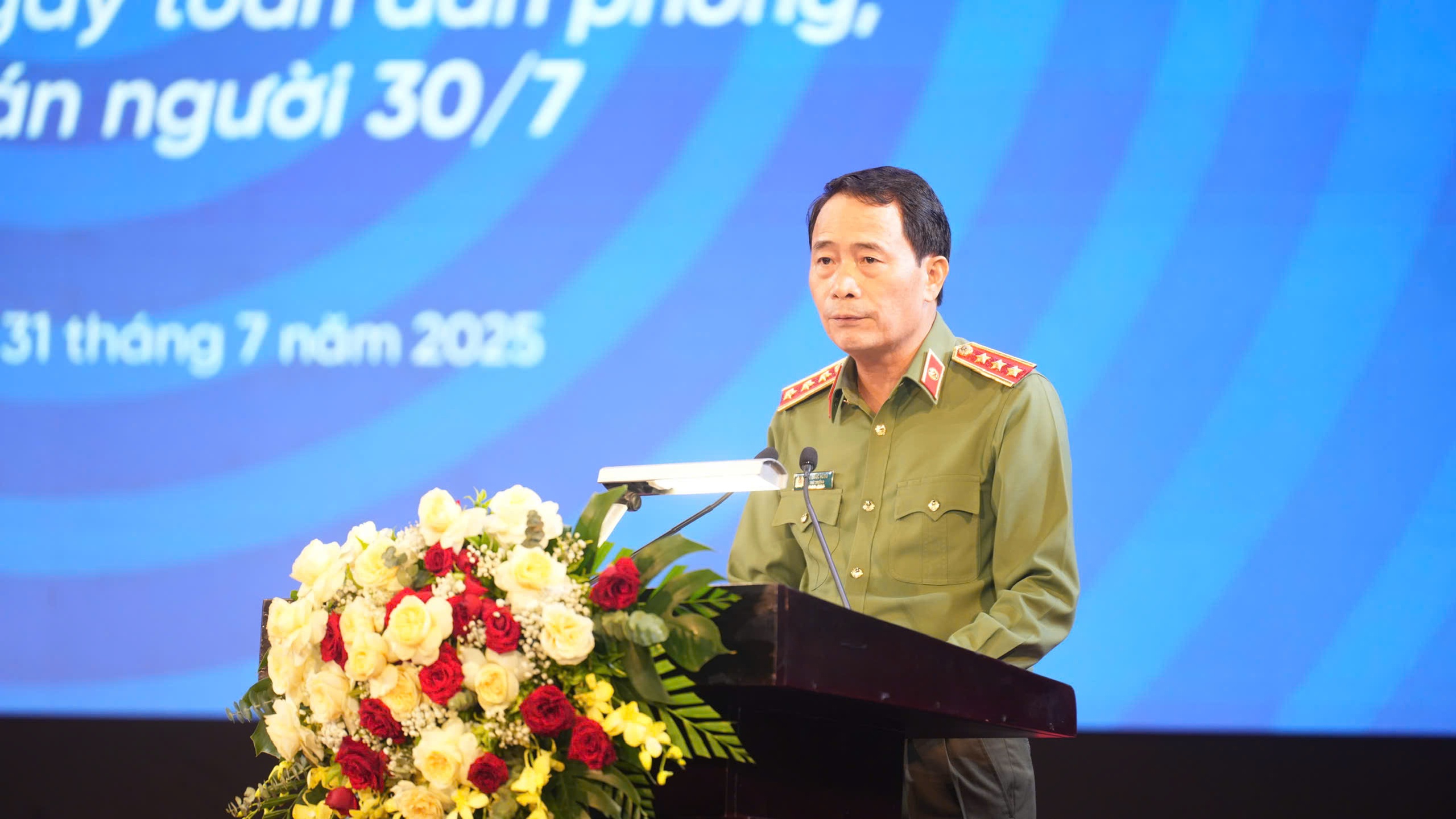 Ki&ecirc;n quyết đẩy l&ugrave;i tội phạm mua b&aacute;n người ra khỏi đời sống x&atilde; hội- Ảnh 2.