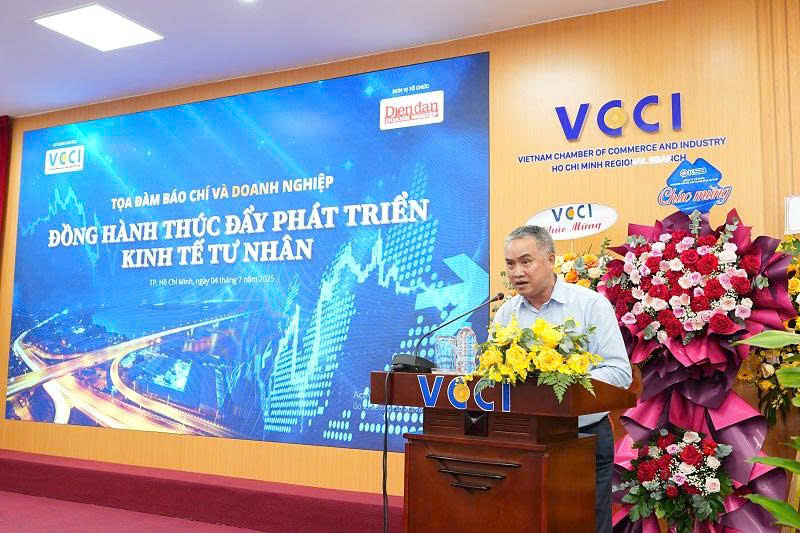 B&aacute;o ch&iacute; đồng h&agrave;nh, th&uacute;c đẩy kinh tế tư nh&acirc;n ph&aacute;t triển- Ảnh 2.