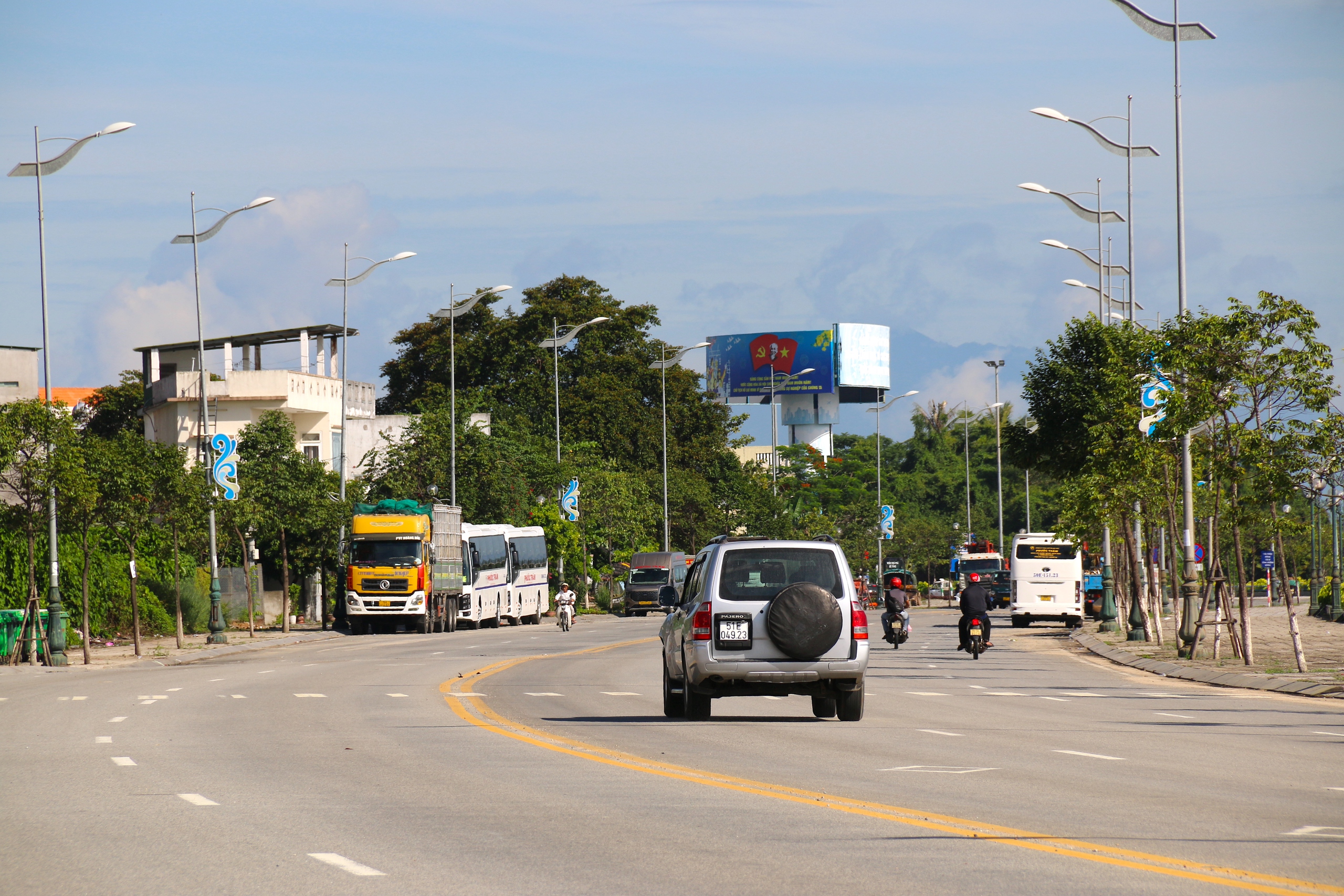 Ngắm hai cung đường đẹp ở Quảng Ng&atilde;i- Ảnh 10.