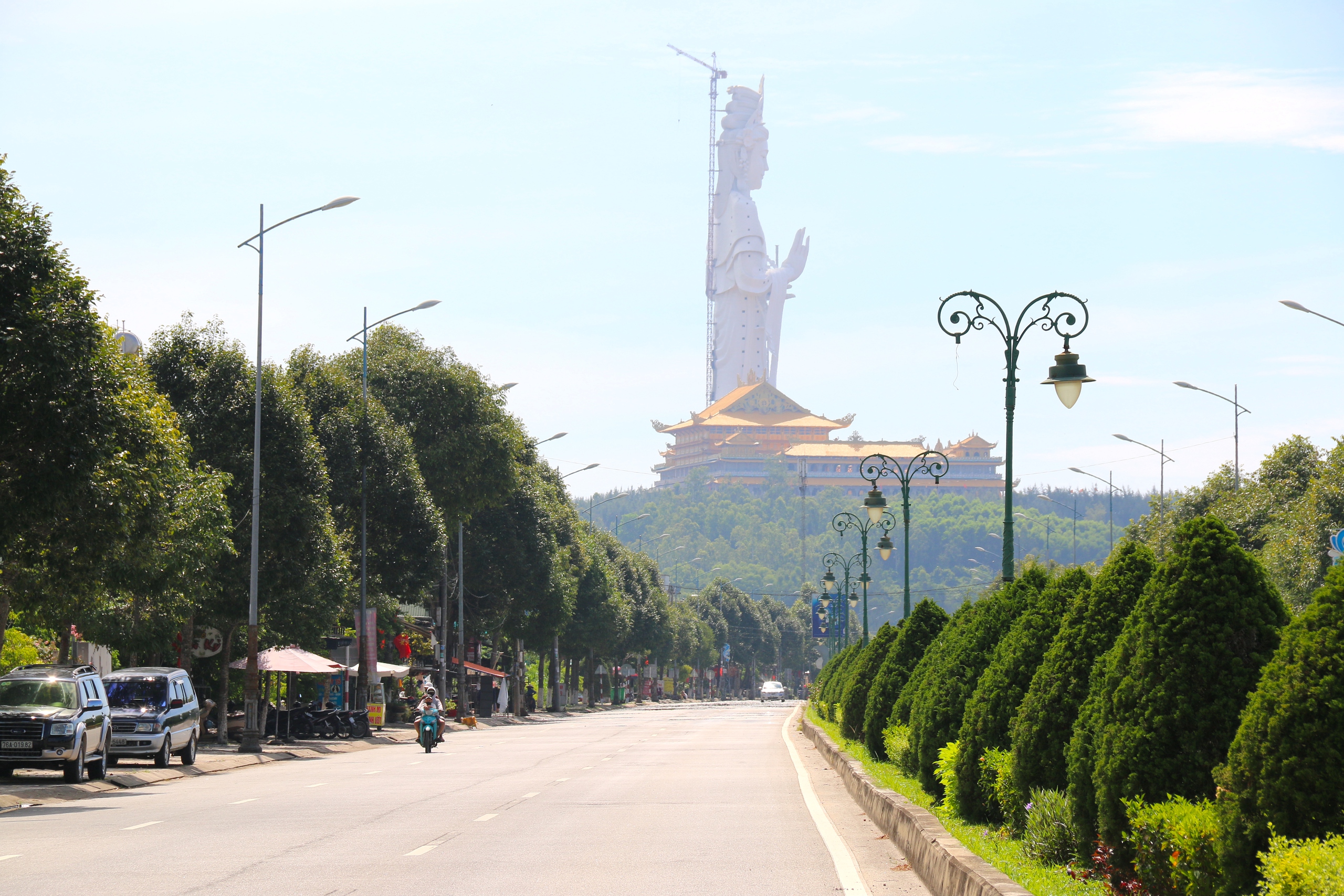 Ngắm hai cung đường đẹp ở Quảng Ng&atilde;i- Ảnh 5.