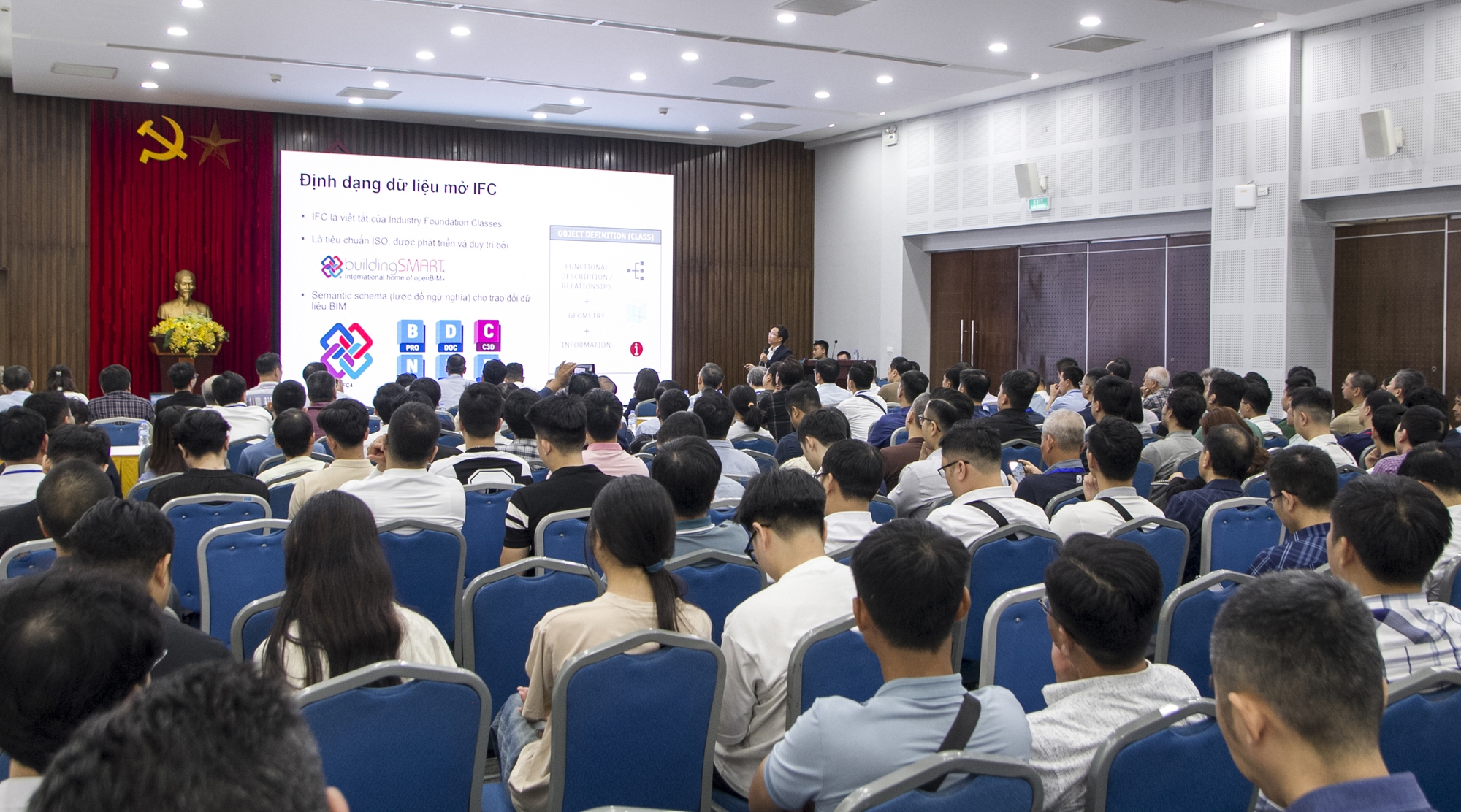 Hội thảo "Từ BIM cộng tác đến BIM tích hợp AI" thu hút sự tham dự của hơn 100 đại biểu, khách mời trong ngành Xây dựng. Hội thảo "Từ BIM cộng tác đến BIM tích hợp AI" thu hút sự tham dự của hơn 100 đại biểu, khách mời trong ngành Xây dựng.