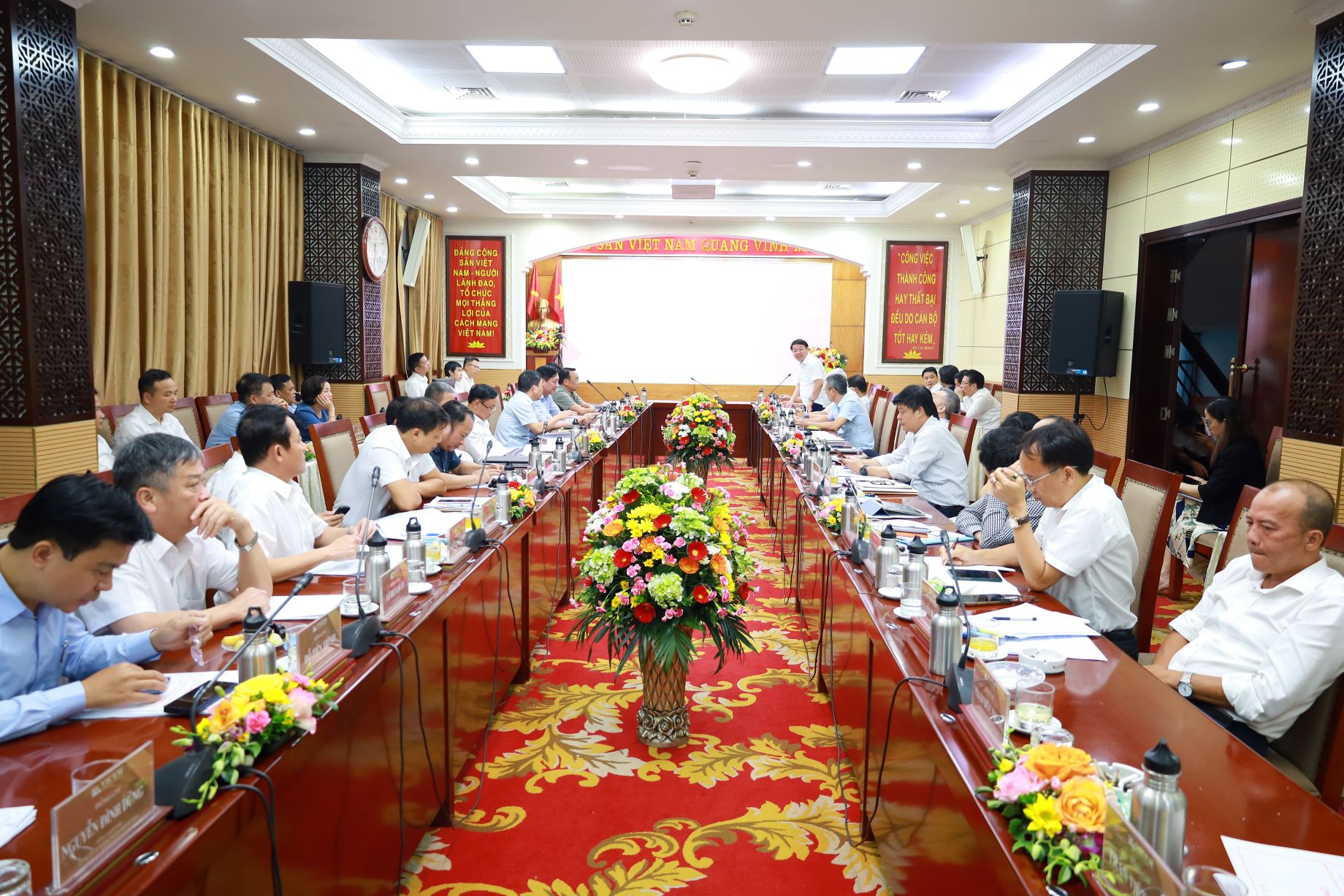 Nhu cầu tiêu thụ xi măng trong nước tăng vào các tháng cuối năm 2025- Ảnh 2. Nhu cầu tiêu thụ xi măng trong nước tăng vào các tháng cuối năm 2025- Ảnh 2.