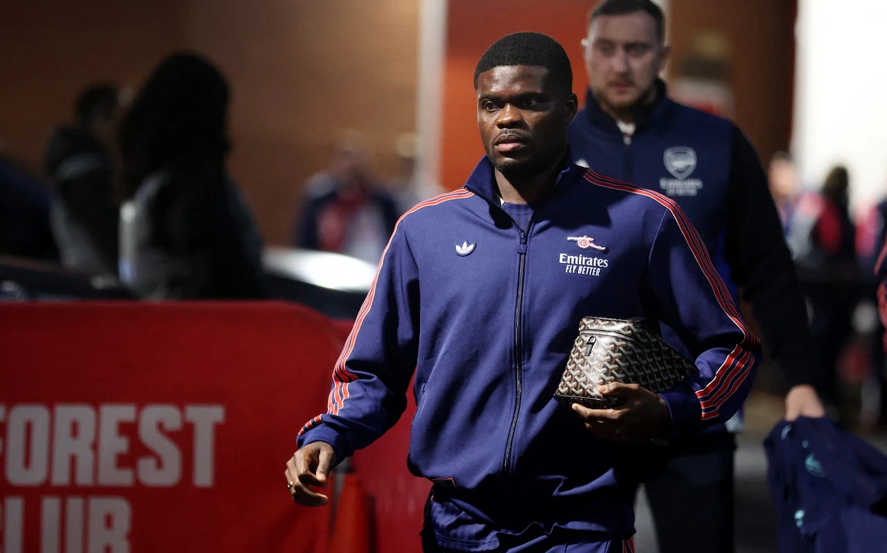 Arsenal ch&iacute;nh thức l&ecirc;n tiếng vụ Thomas Partey bị truy tố 5 tội hiếp d&acirc;m- Ảnh 1.