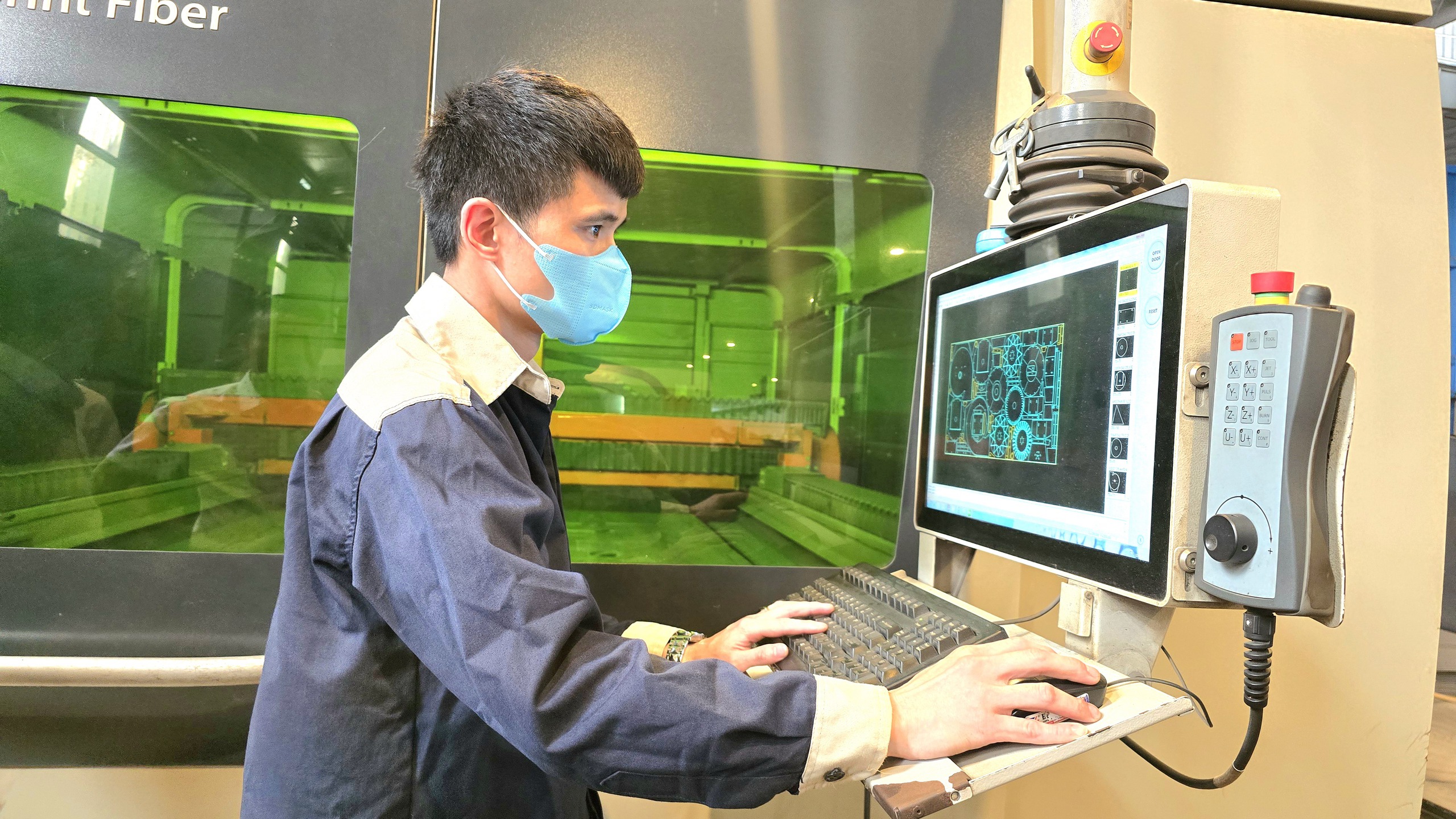 GDP 6 tháng đầu năm tăng 7,52%, cao nhất 15 năm- Ảnh 1. GDP 6 tháng đầu năm tăng 7,52%, cao nhất 15 năm- Ảnh 1.