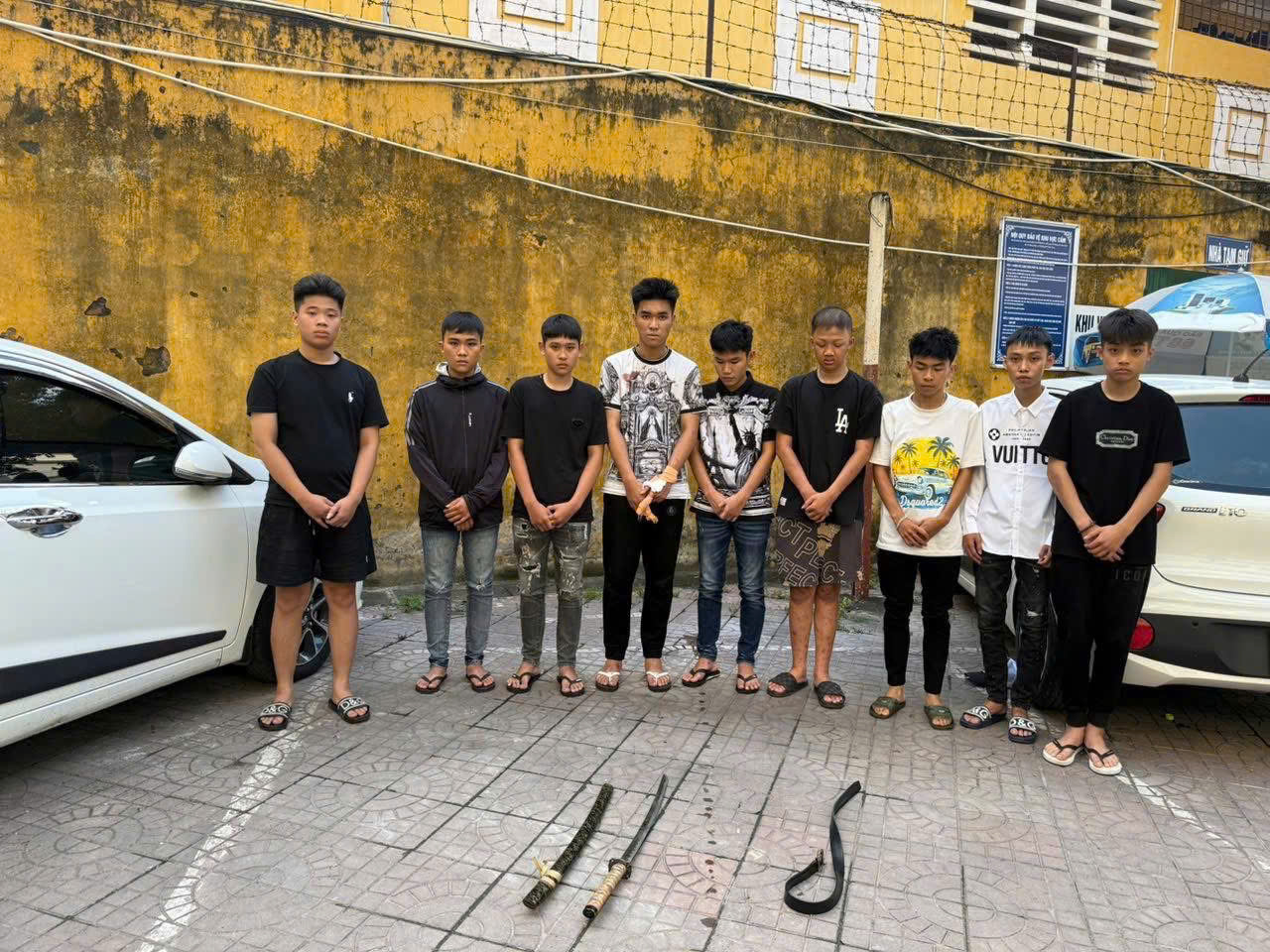 C&ocirc;ng an Ph&uacute; Thọ xử l&yacute; nh&oacute;m thanh, thiếu ni&ecirc;n g&acirc;y rối trật tự c&ocirc;ng cộng- Ảnh 1.