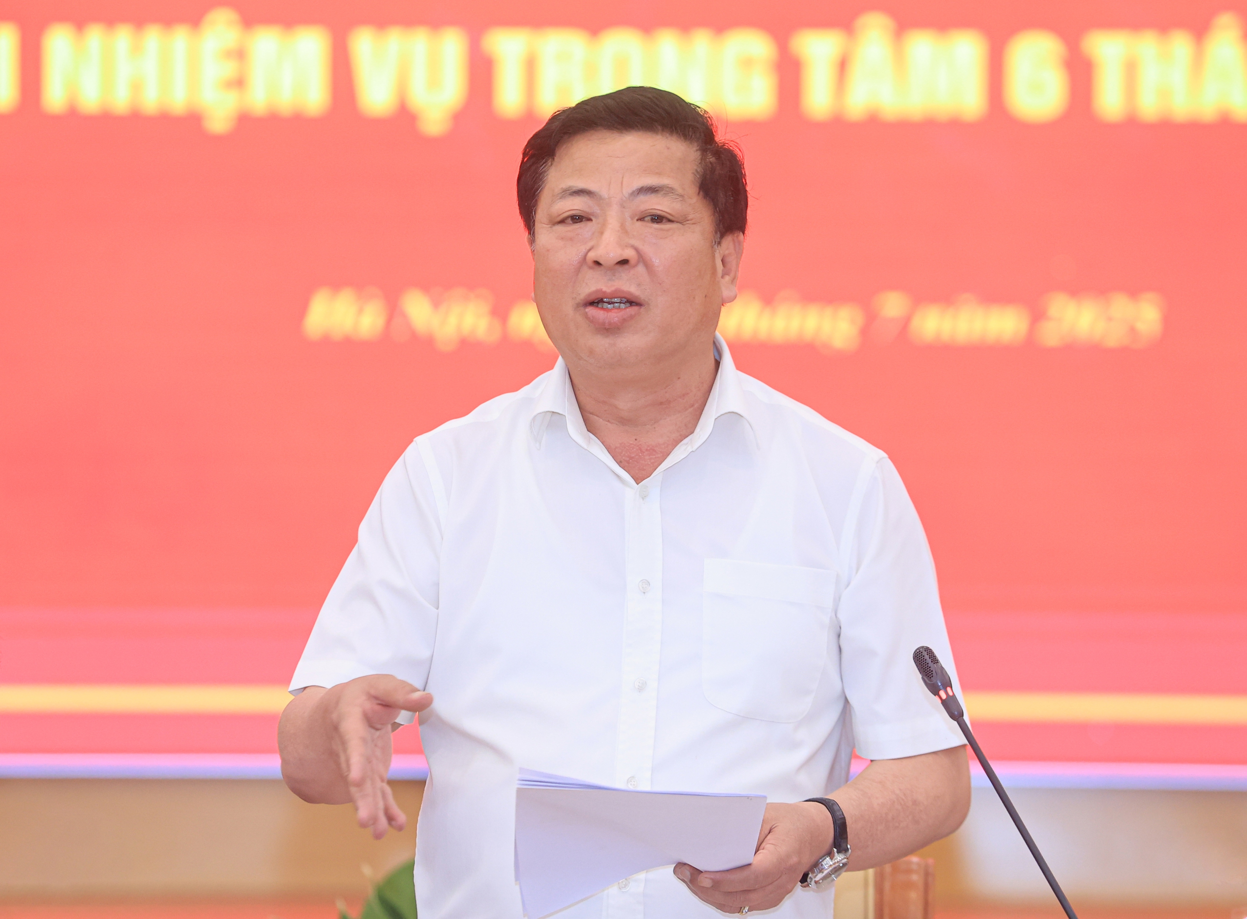 Bộ trưởng Trần Hồng Minh: Bộ X&acirc;y dựng ho&agrave;n th&agrave;nh lượng việc "khổng lồ" trong 6 th&aacute;ng- Ảnh 3.