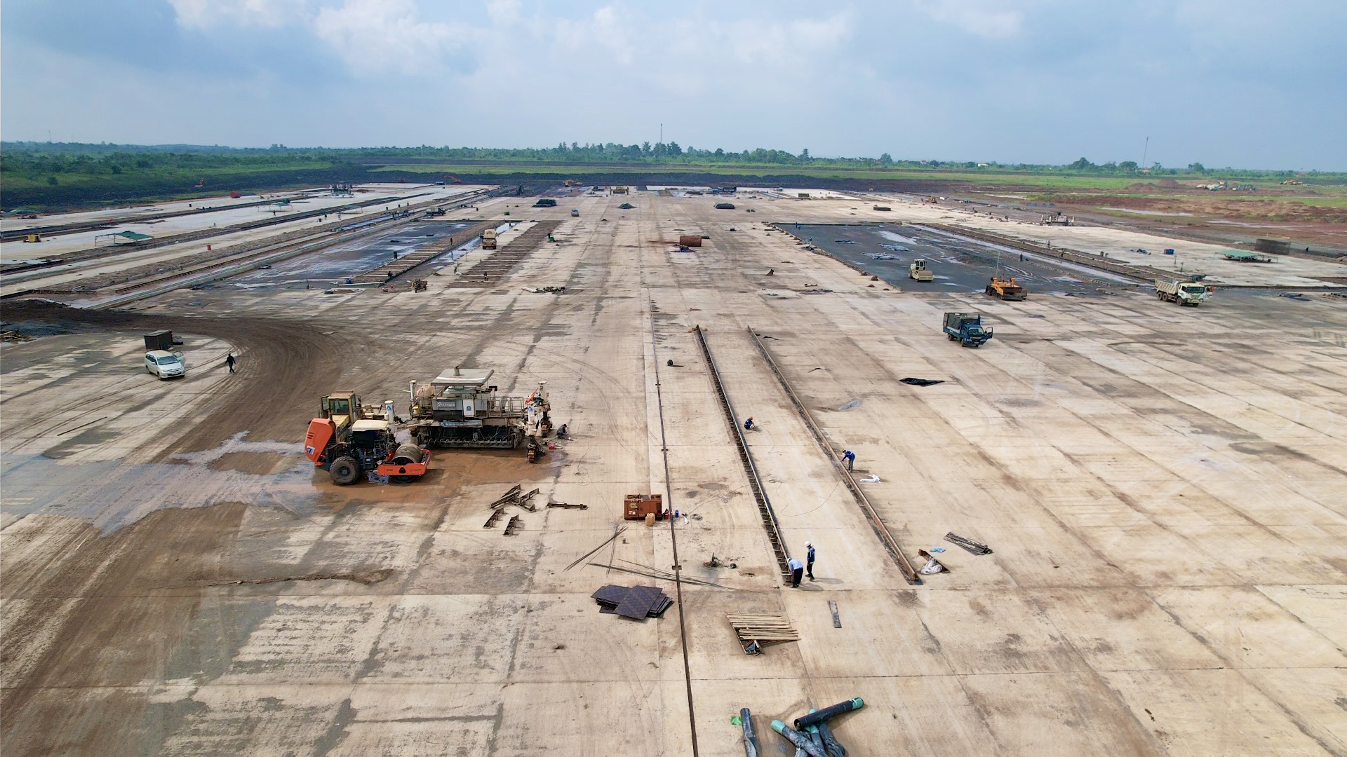 Hối hả trên công trường dự án thành phần 4 sân bay Long Thành- Ảnh 1. Hối hả trên công trường dự án thành phần 4 sân bay Long Thành- Ảnh 1.