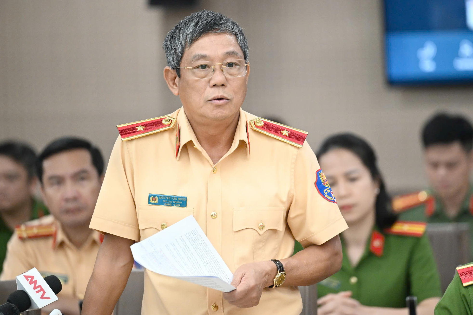 Cục CSGT: Hướng đến mục ti&ecirc;u cấp, quản l&yacute; bằng l&aacute;i xe qua VNeID- Ảnh 1.