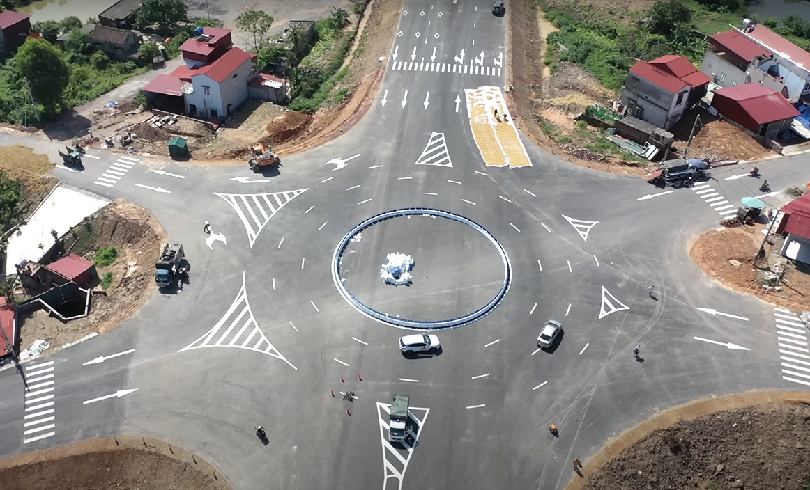 Cầu nghìn tỷ đồng vượt sông Thương, dân hết cảnh qua sông lụy phà- Ảnh 11. Cầu nghìn tỷ đồng vượt sông Thương, dân hết cảnh qua sông lụy phà- Ảnh 11.