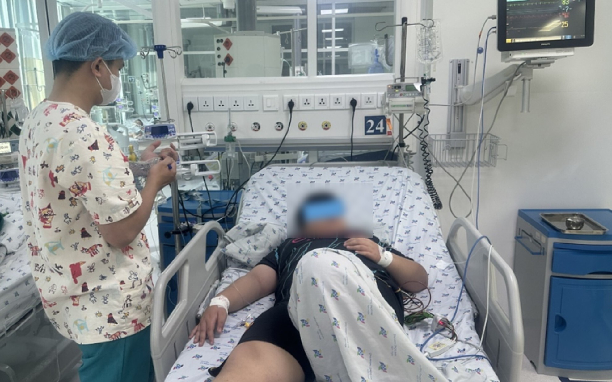 Sốt xuất huyết v&agrave;o m&ugrave;a, nhiều ca biến chứng, nguy kịch