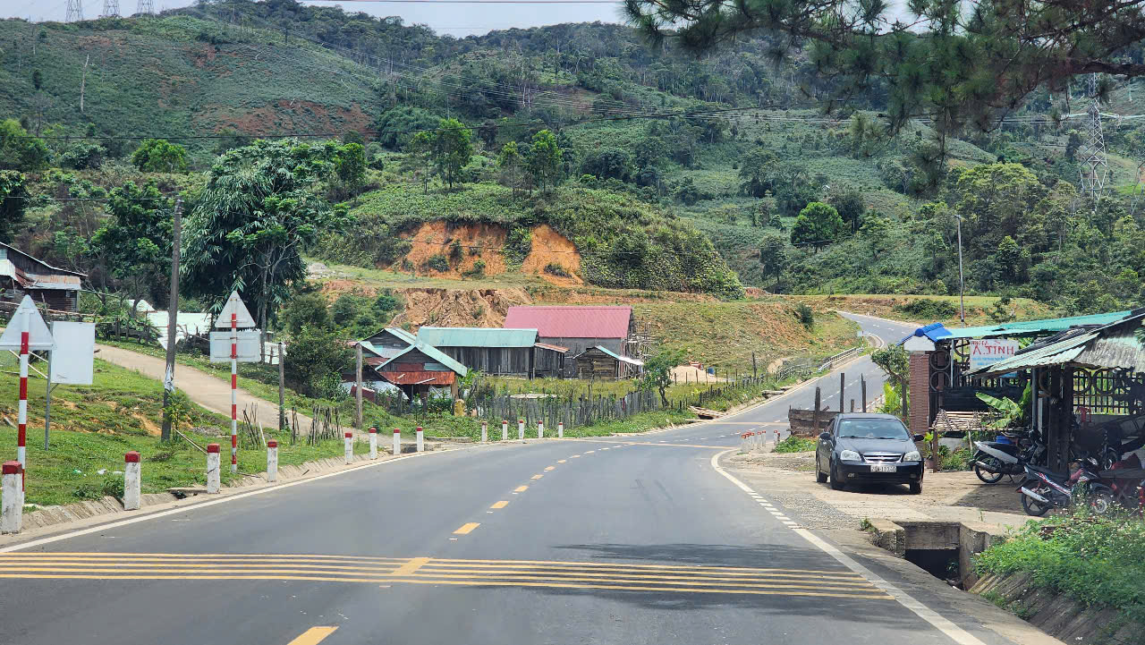 Quảng Ng&atilde;i sẵn s&agrave;ng bắt tay l&agrave;m đường sắt tốc độ cao, s&acirc;n bay- Ảnh 3.