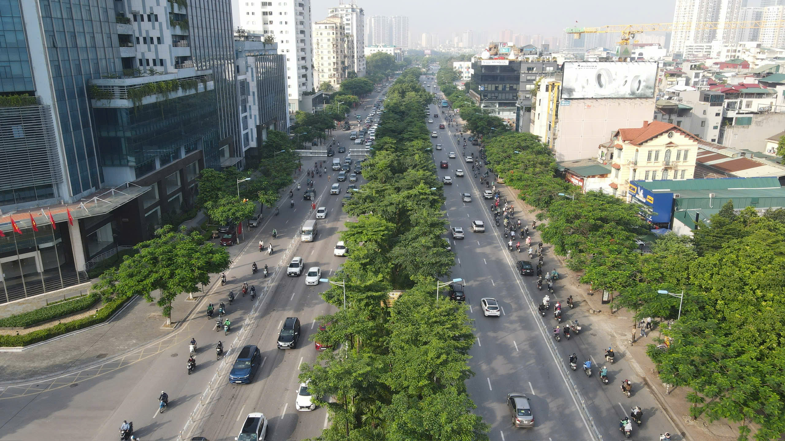 Ng&agrave;y đầu t&aacute;ch l&agrave;n phương tiện tr&ecirc;n đường V&otilde; Ch&iacute; C&ocirc;ng, người d&acirc;n Thủ đ&ocirc; lưu th&ocirc;ng thuận lợi- Ảnh 6.