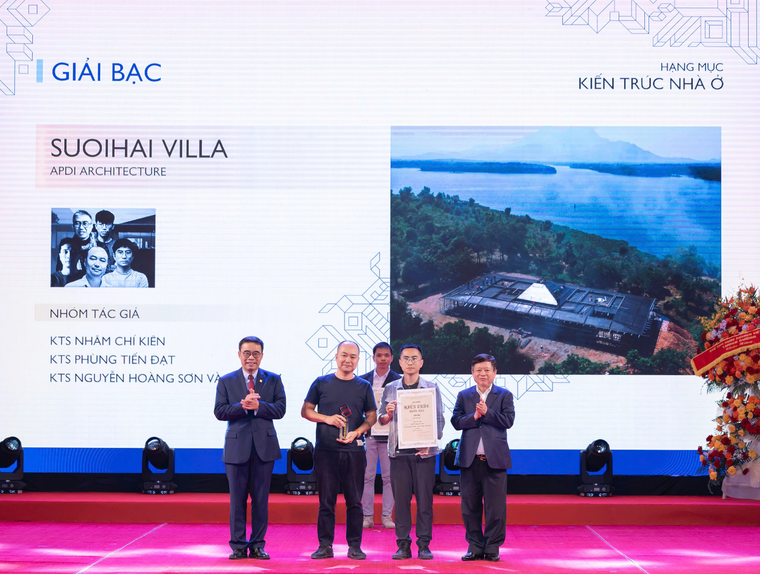 Vai trò của vật liệu truyền thống trong định hình bản sắc thiết kế Việt- Ảnh 1. Vai trò của vật liệu truyền thống trong định hình bản sắc thiết kế Việt- Ảnh 1.