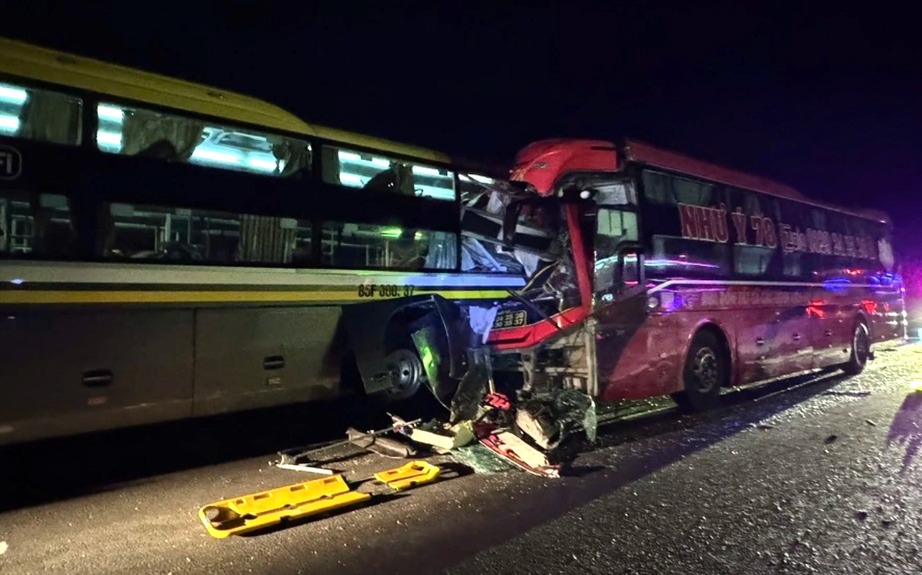 Cục CSGT th&ocirc;ng tin nguy&ecirc;n nh&acirc;n TNGT tr&ecirc;n cao tốc Vĩnh Hảo - Phan Thiết, ba người tử vong- Ảnh 2.