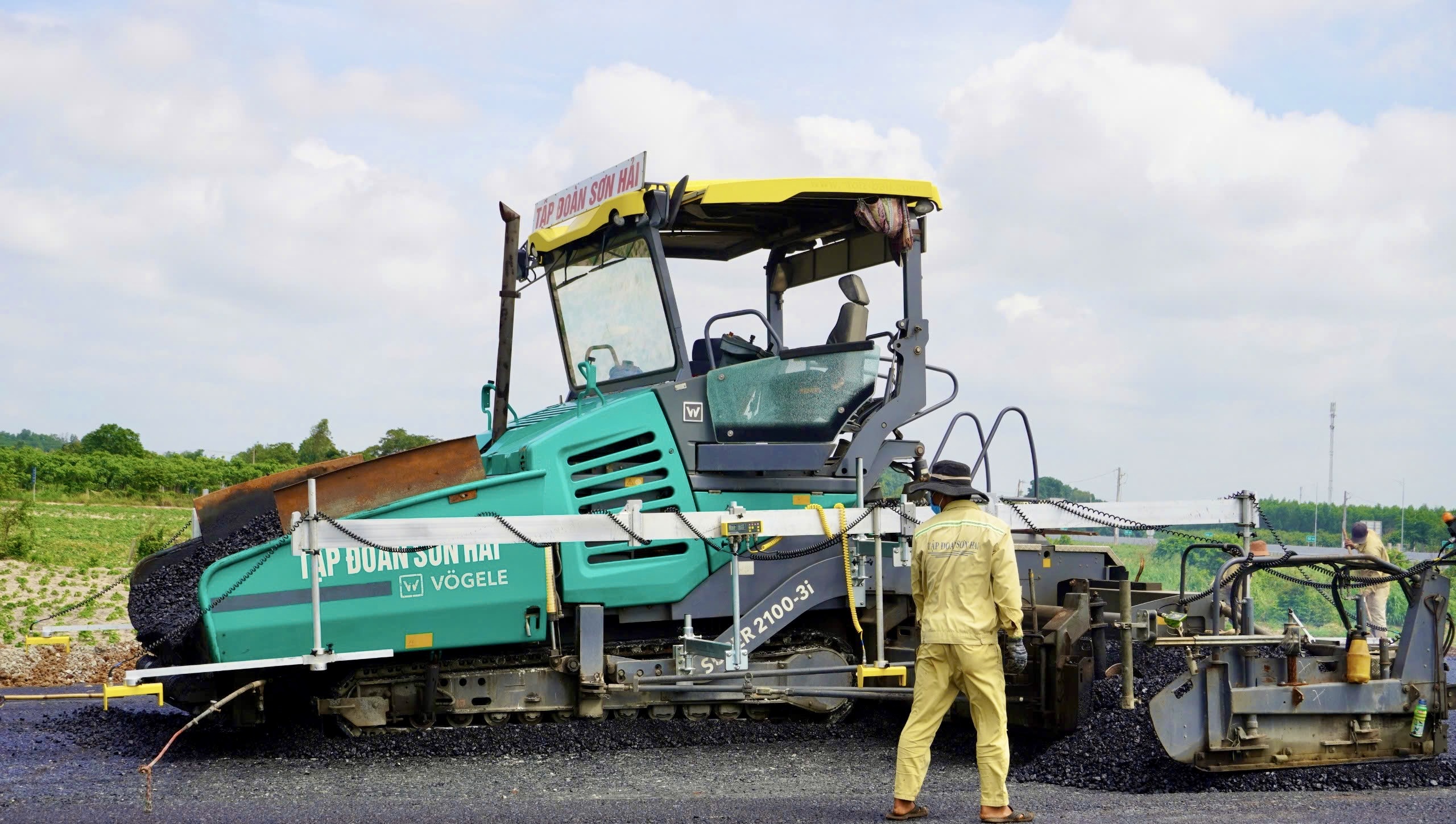 To&agrave;n cảnh thi c&ocirc;ng c&aacute;c n&uacute;t giao &ldquo;xương sống&rdquo; tr&ecirc;n cao tốc Bi&ecirc;n H&ograve;a - Vũng T&agrave;u- Ảnh 17.