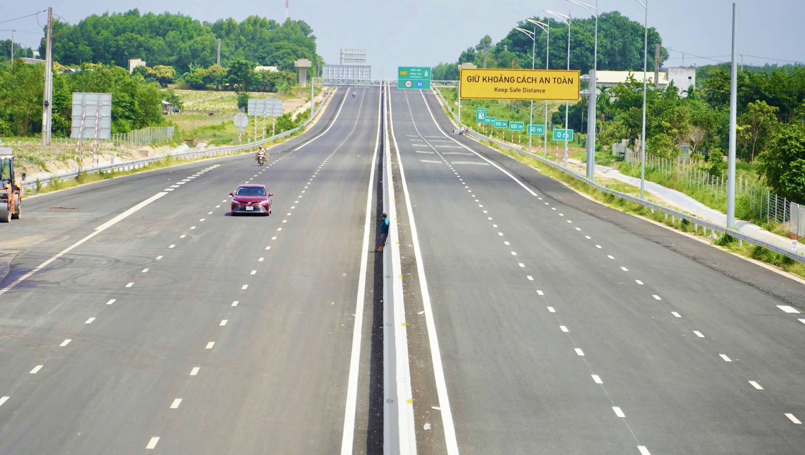 To&agrave;n cảnh thi c&ocirc;ng c&aacute;c n&uacute;t giao &ldquo;xương sống&rdquo; tr&ecirc;n cao tốc Bi&ecirc;n H&ograve;a - Vũng T&agrave;u- Ảnh 20.