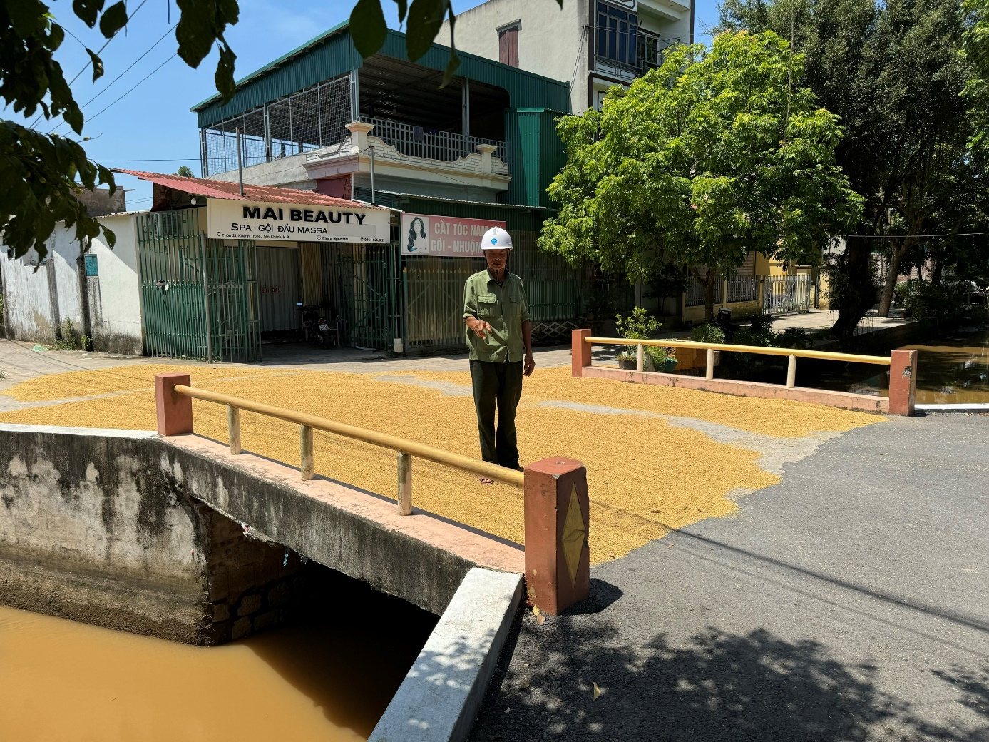 Cựu chiến binh 72 tuổi ở Ninh B&igrave;nh bỏ tiền x&acirc;y, sửa 7 c&acirc;y cầu "mua" nụ cười người d&acirc;n- Ảnh 1.