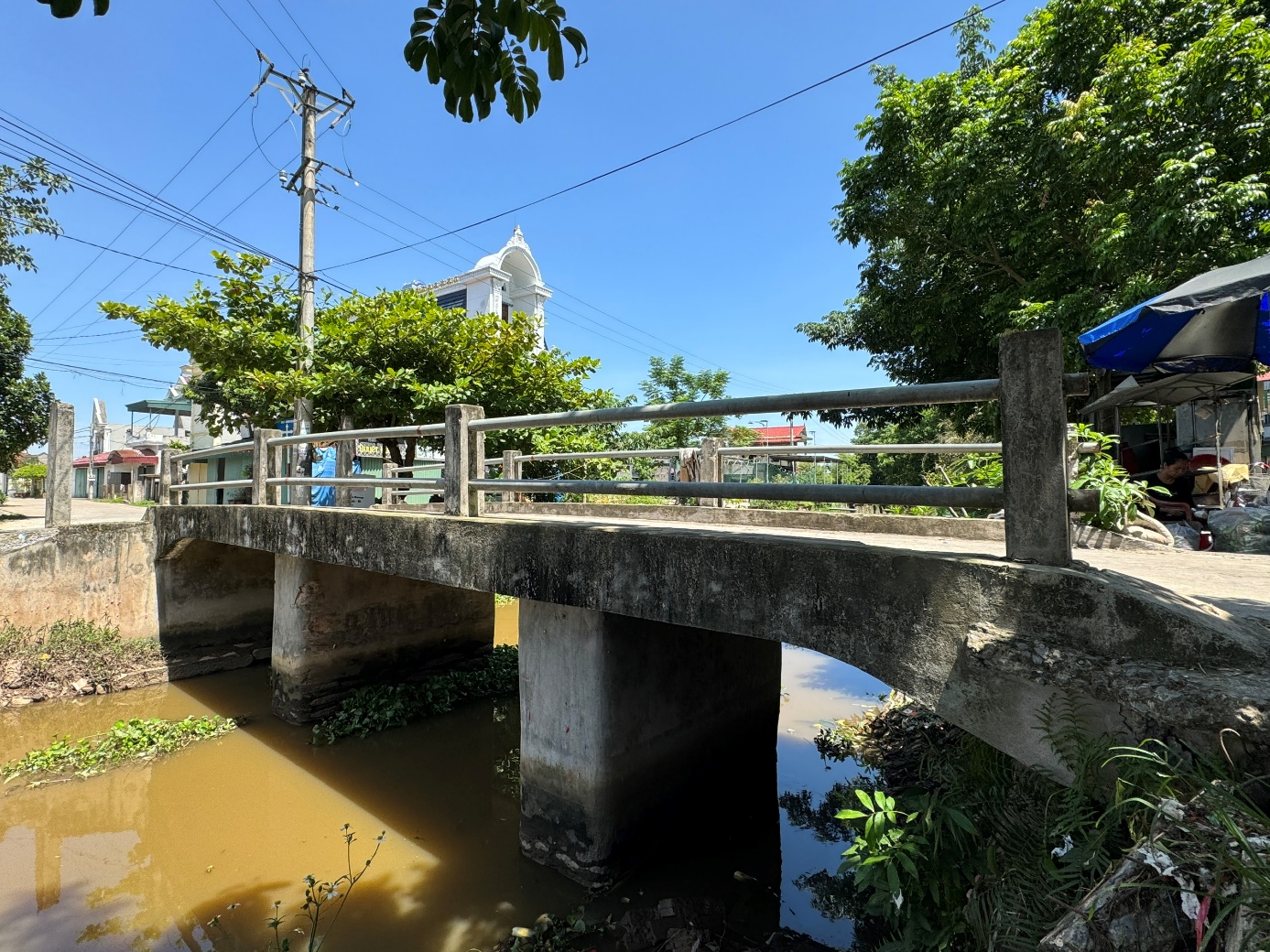 Cựu chiến binh 72 tuổi ở Ninh B&igrave;nh bỏ tiền x&acirc;y, sửa 7 c&acirc;y cầu "mua" nụ cười người d&acirc;n- Ảnh 2.