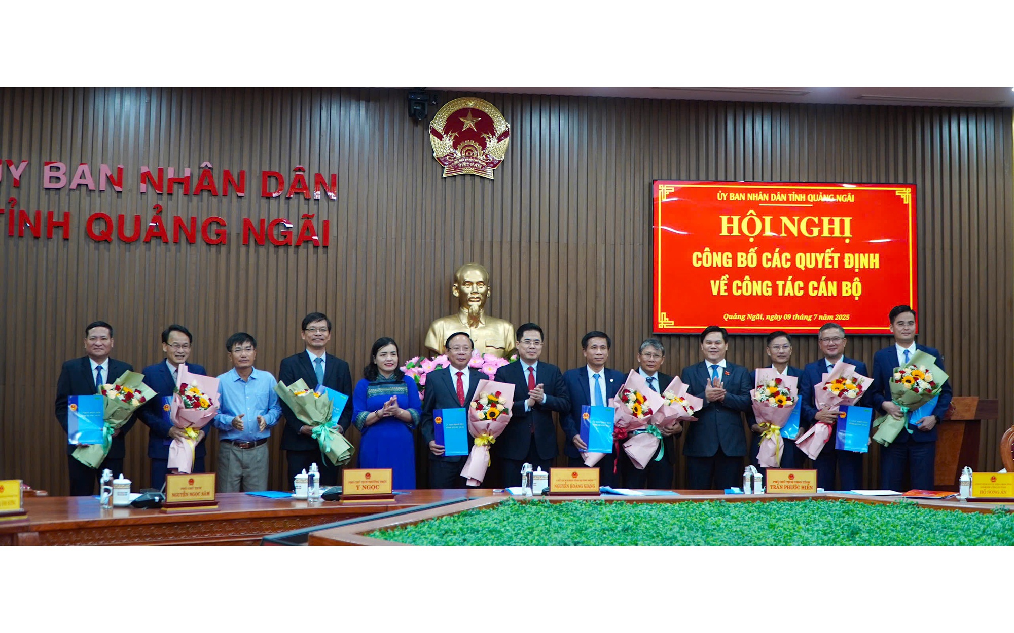 Quảng Ng&atilde;i bổ nhiệm nhiều l&atilde;nh đạo Ban Quản l&yacute; Khu kinh tế Dung Quất