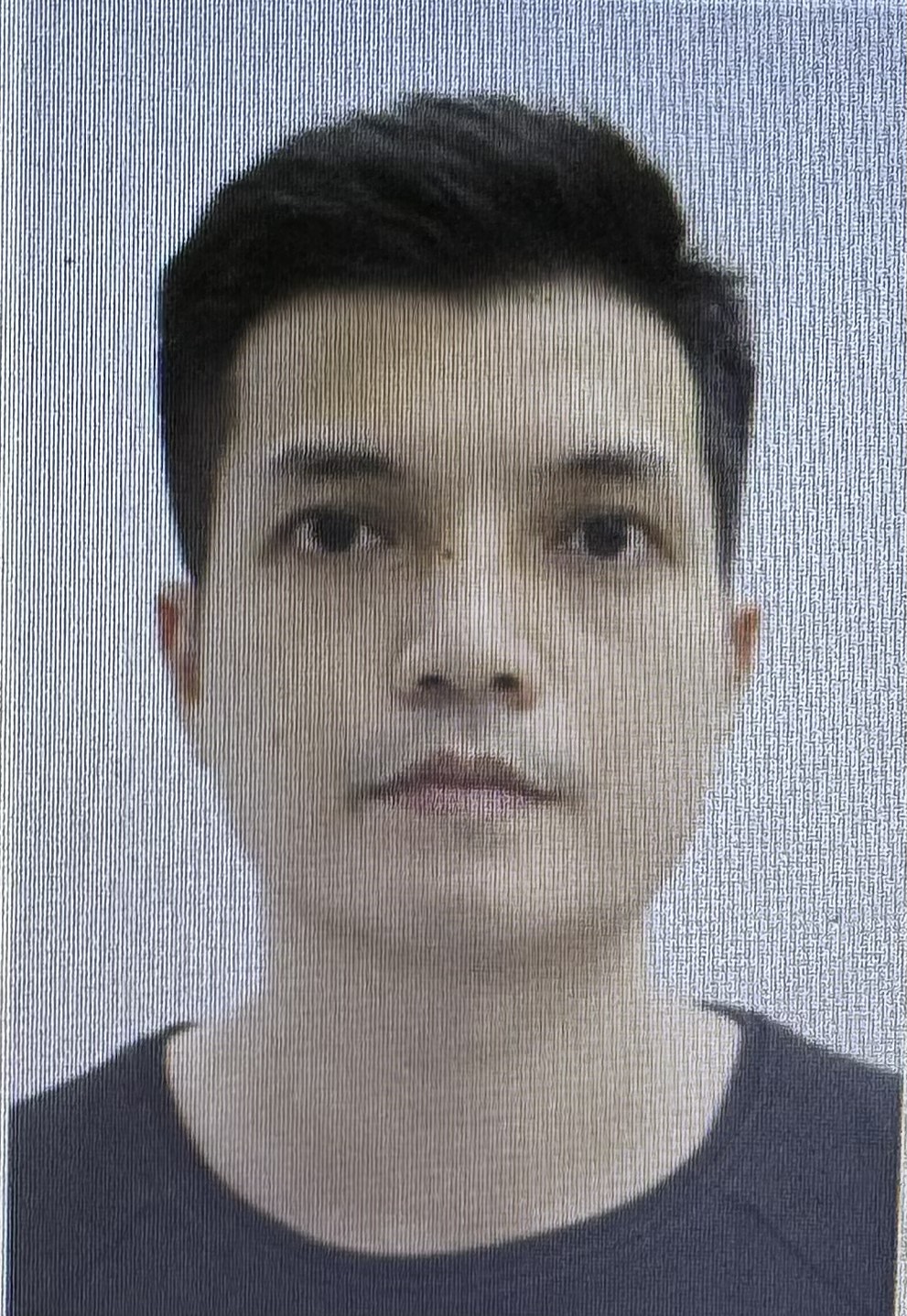 Truy n&atilde; đặc biệt kẻ l&agrave;m giả giấy tờ xe Mercedes-Benz S400, lừa đảo 1,8 tỷ đồng- Ảnh 1.