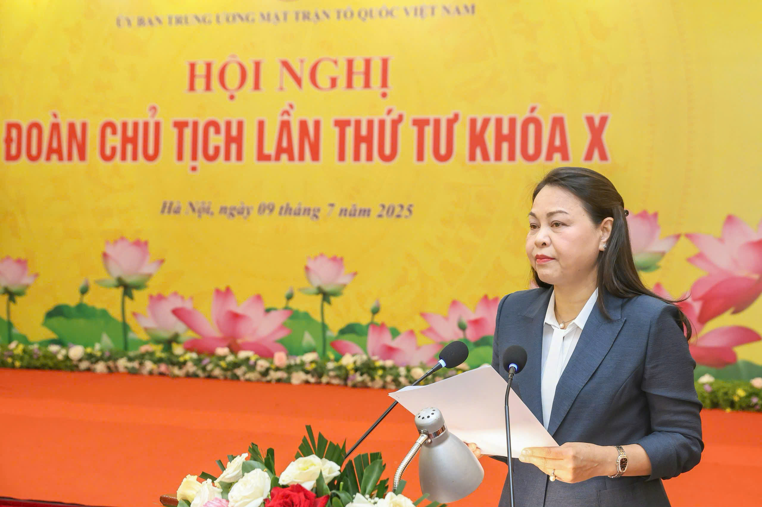 Cả nước x&oacute;a hơn 262.000 nh&agrave; tạm trong 6 th&aacute;ng, nhiều địa phương vượt tiến độ- Ảnh 2.