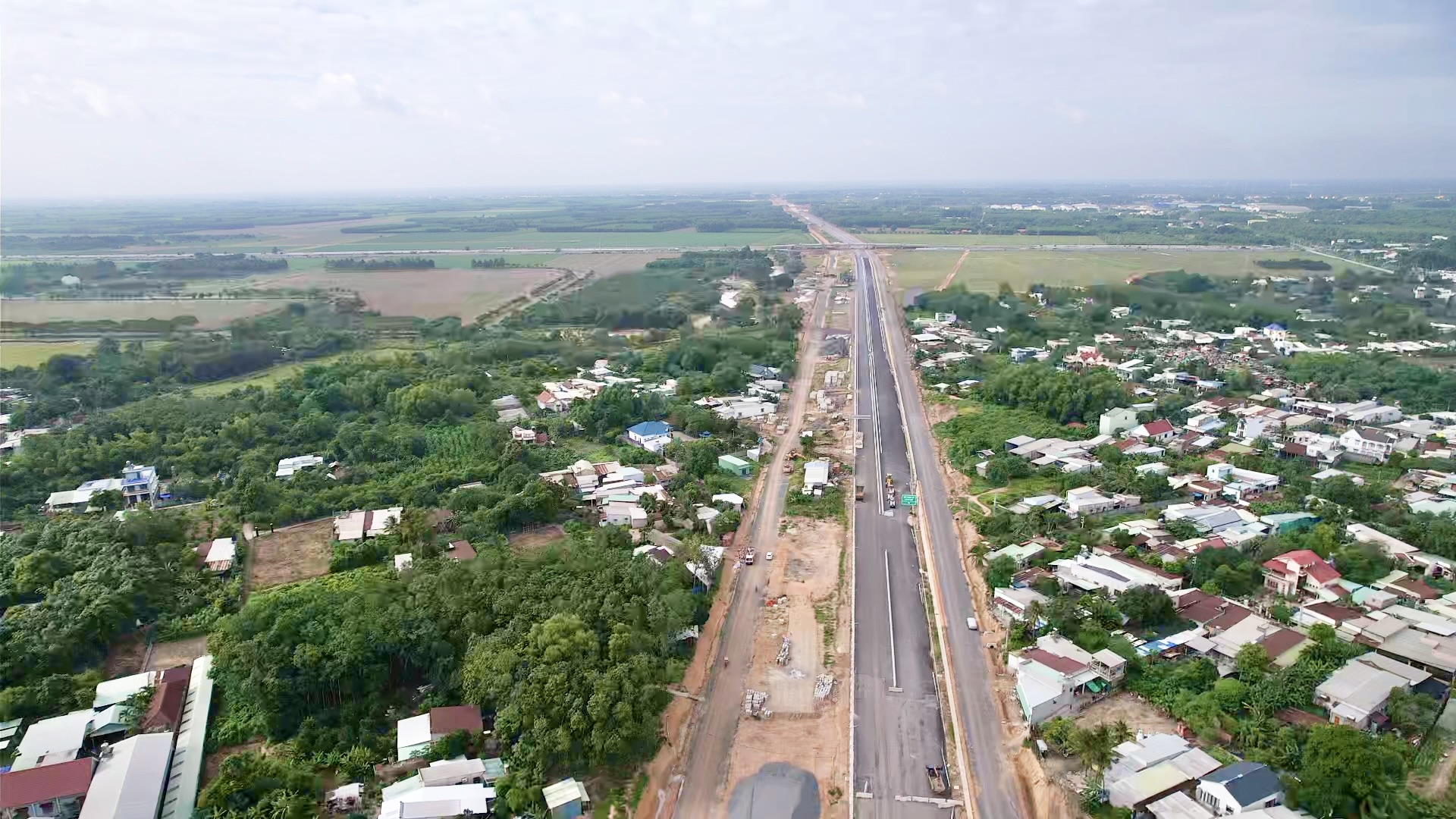Đồng Nai khởi động chiến dịch 30 ng&agrave;y đ&ecirc;m giải ng&acirc;n vốn đầu tư c&ocirc;ng với phương ch&acirc;m "6 r&otilde;&rdquo;- Ảnh 1.