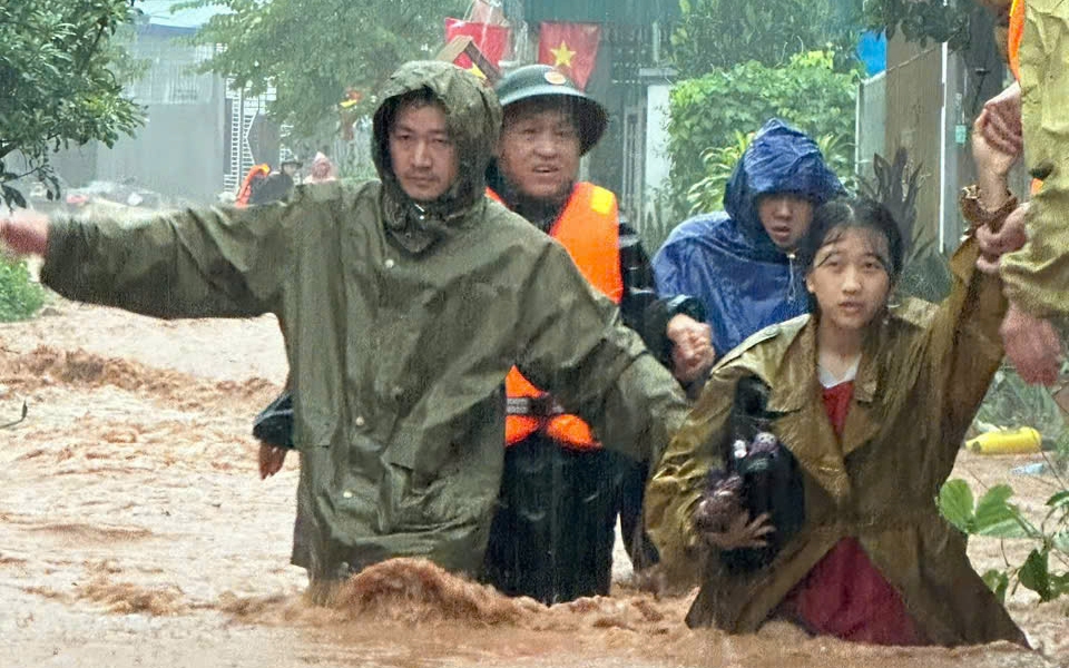 Lũ quét, sạt lở vẫn tiếp tục ở Điện Biên khiến số nạn nhân thương vong, mất tích tăng lên- Ảnh 5. Toàn cảnh trận lũ lớn ở Điện Biên khiến 12 người chết và mất tích