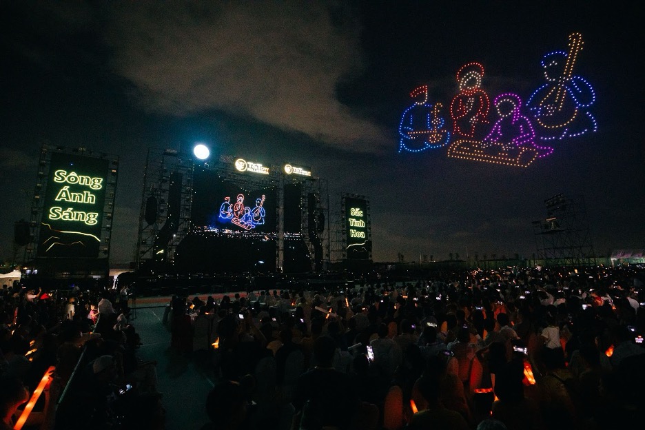 Đại nhạc hội “Khơi mạch nguồn Di sản” tại T&T City Millennia bùng nổ với dàn sao “khủng”- Ảnh 6. Đại nhạc hội “Khơi mạch nguồn Di sản” tại T&T City Millennia bùng nổ với dàn sao “khủng”- Ảnh 6.