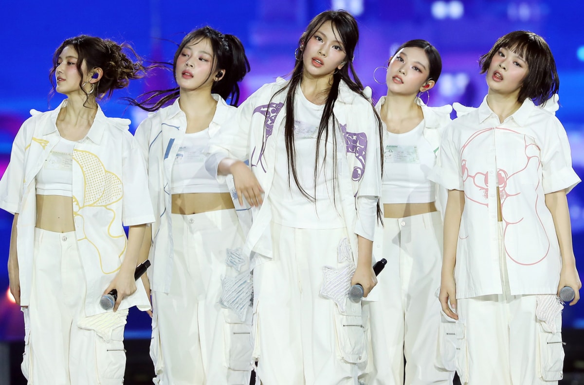 Kiện YouTuber quấy rối t&igrave;nh dục, nh&oacute;m nhạc NewJeans kiện thắng gần nửa tỷ đồng- Ảnh 1.