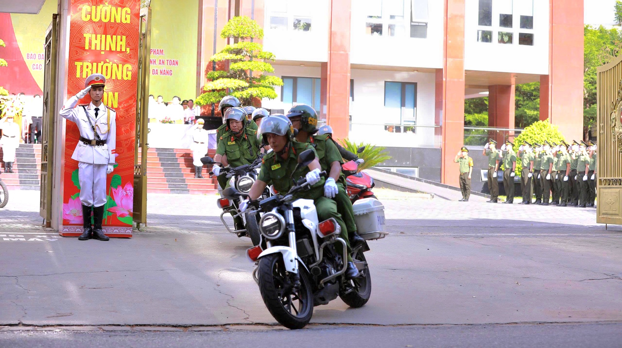 Đ&agrave; Nẵng xử l&yacute; triệt để t&igrave;nh trạng thanh thiếu ni&ecirc;n d&ugrave;ng hung kh&iacute; đ&aacute;nh nhau- Ảnh 1.