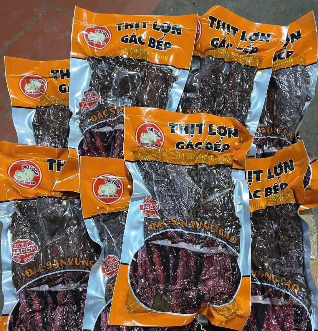 Ph&uacute; Thọ: Ph&aacute;t hiện cơ sở sản xuất "thịt g&aacute;c bếp" bốc m&ugrave;i h&ocirc;i thối- Ảnh 3.