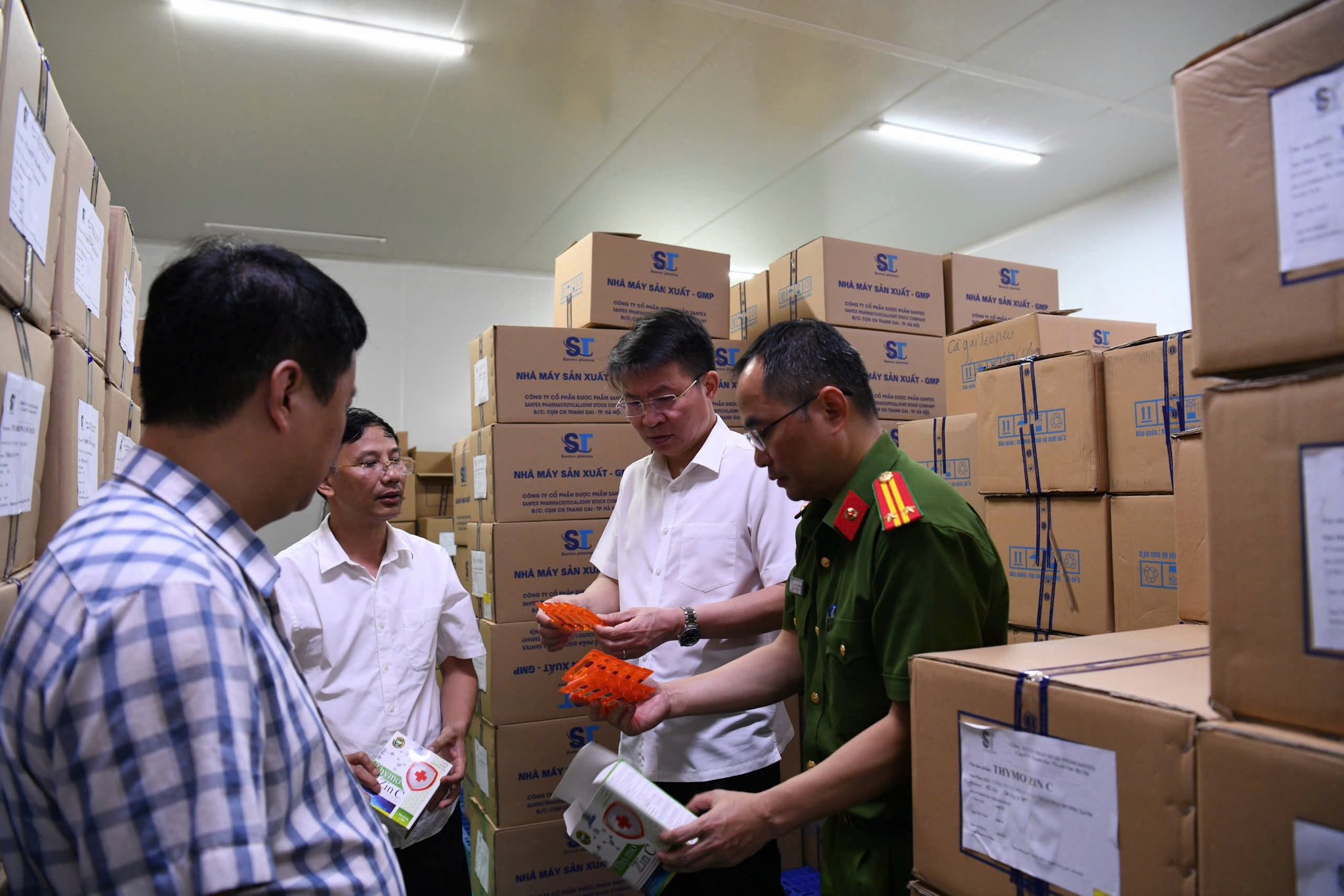 Danh t&iacute;nh gi&aacute;m đốc c&ocirc;ng ty dược sản xuất thực phẩm chức năng giả vừa bị bắt ở Ph&uacute; Thọ- Ảnh 2.