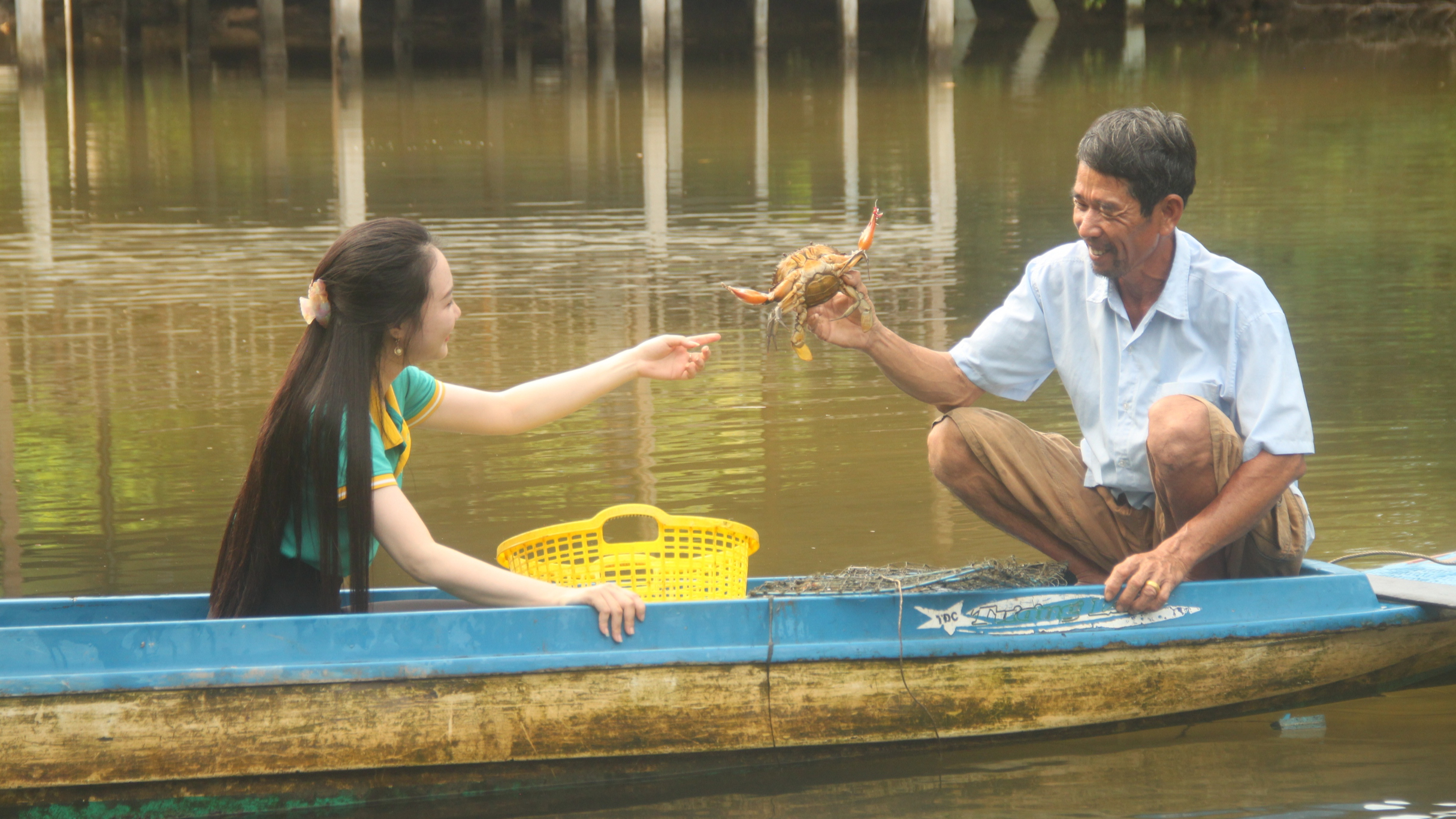 Phát triển hạ tầng giao thông đưa nghề nuôi cua Cà Mau vươn xa- Ảnh 1. Phát triển hạ tầng giao thông đưa nghề nuôi cua Cà Mau vươn xa- Ảnh 1.