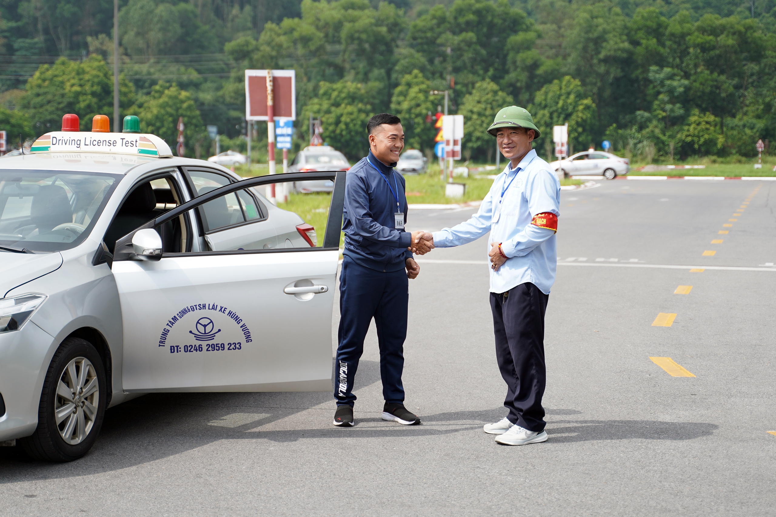 Được chọn thứ tự nội dung s&aacute;t hạch cấp GPLX, nhiều học vi&ecirc;n vượt qua phần thi kh&oacute;- Ảnh 10.