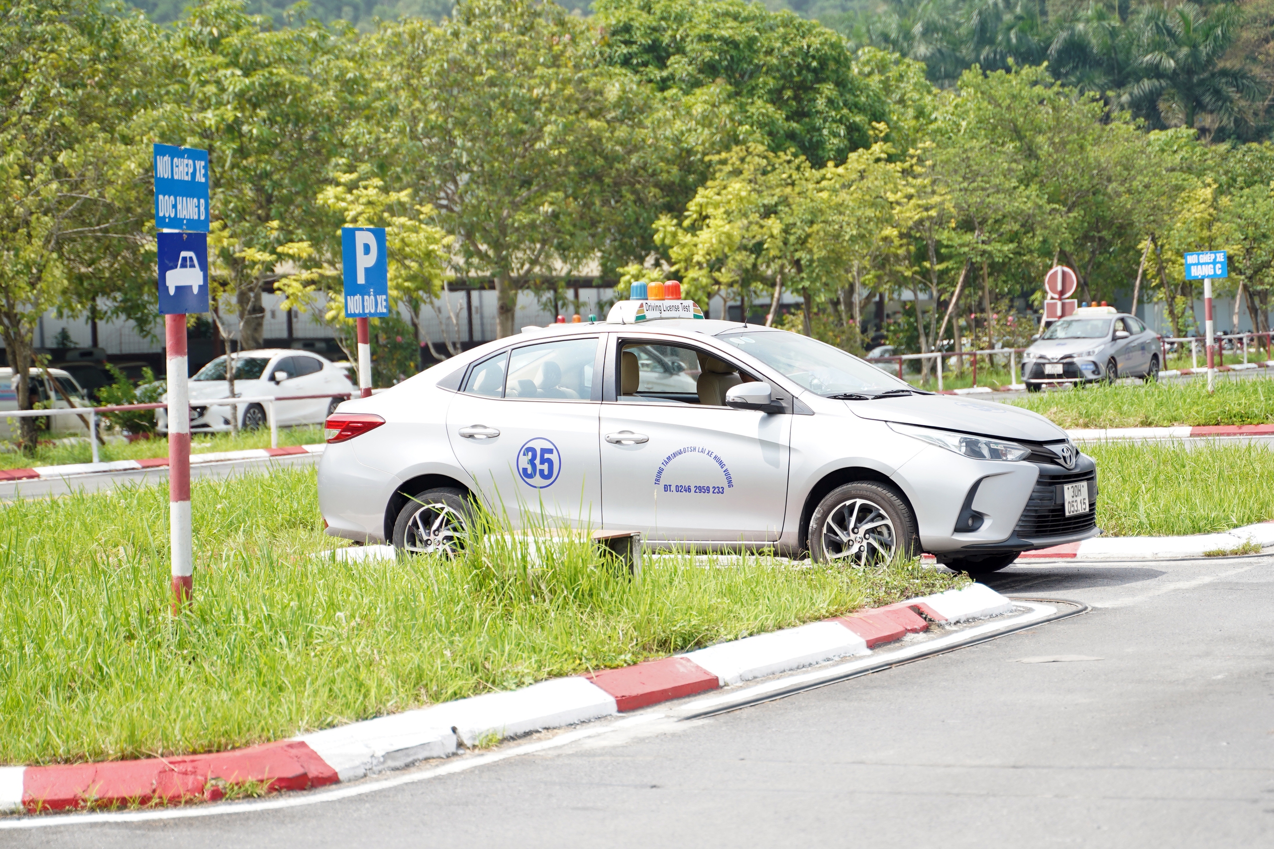 Được chọn thứ tự nội dung s&aacute;t hạch cấp GPLX, nhiều học vi&ecirc;n vượt qua phần thi kh&oacute;- Ảnh 8.