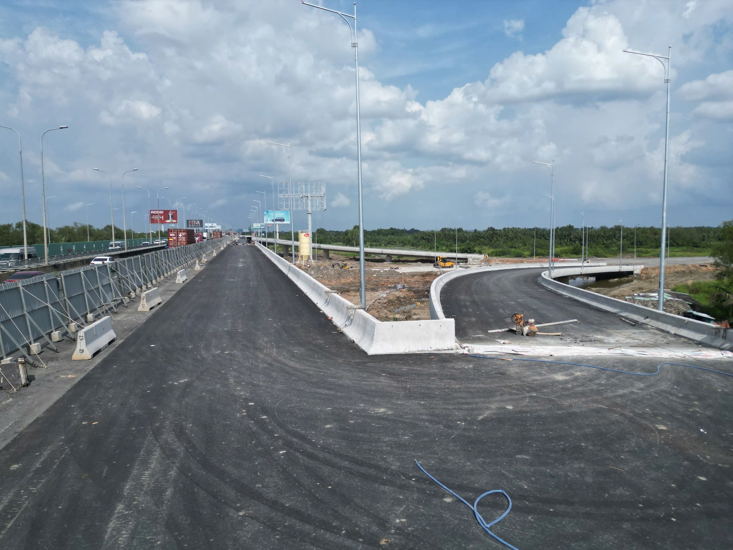 Tăng tốc thi c&ocirc;ng đường kết nối V&agrave;nh đai 3 với cao tốc TP.HCM - Long Th&agrave;nh - Dầu Gi&acirc;y- Ảnh 3.