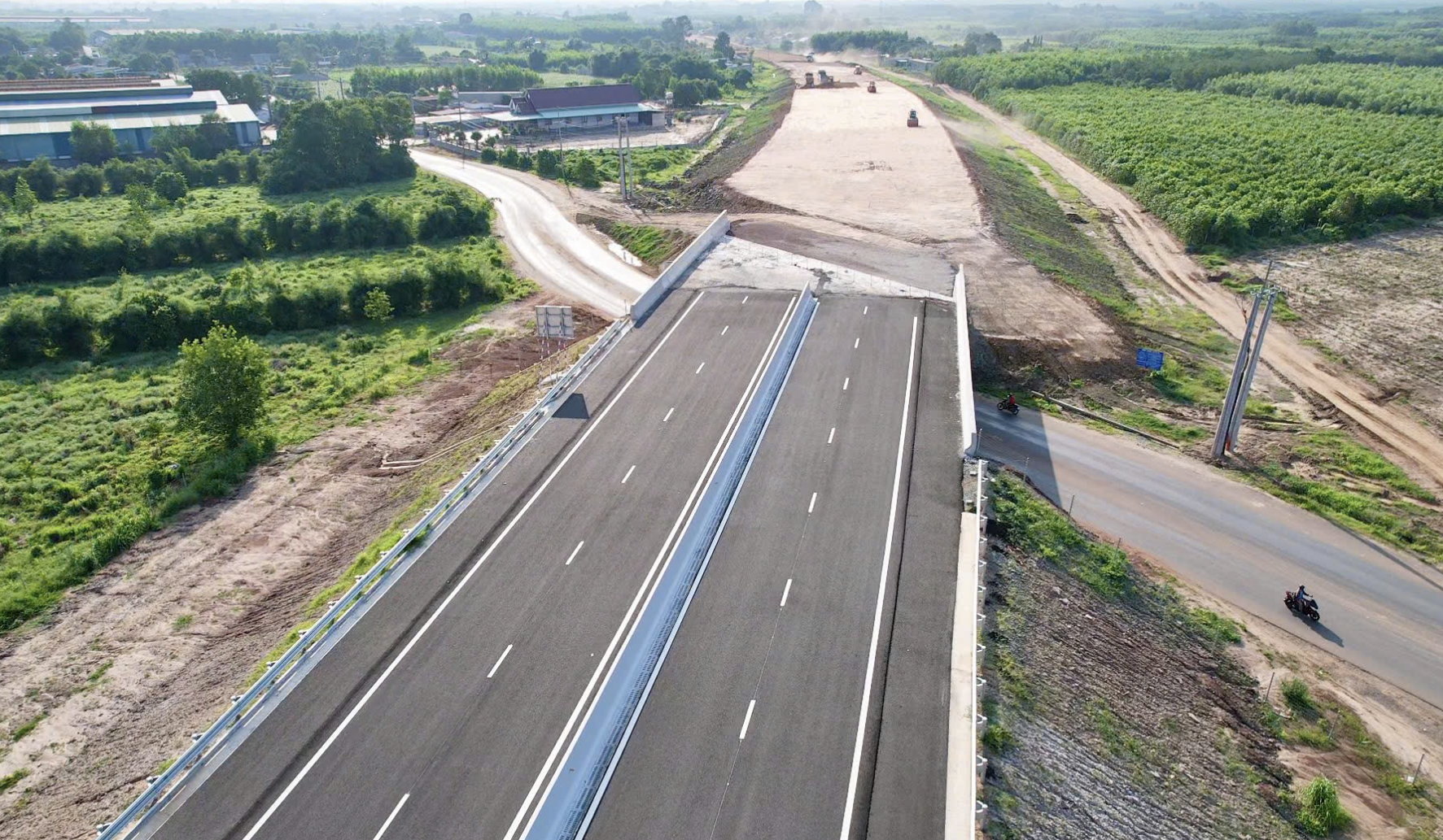 Th&uacute;c tiến độ cao tốc, kỳ vọng bứt ph&aacute; khu thương mại tự do C&aacute;i M&eacute;p Hạ- Ảnh 6.