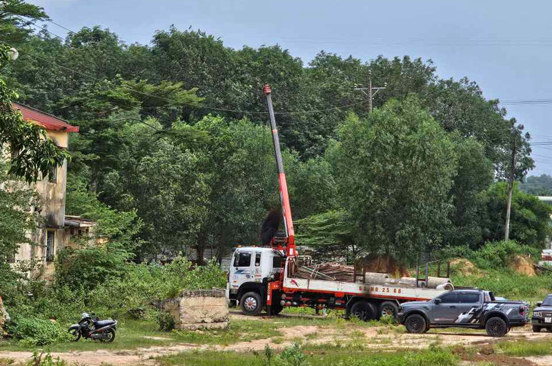 Hiện trường nơi xảy ra vụ điện giật khiến hai người thương vong.