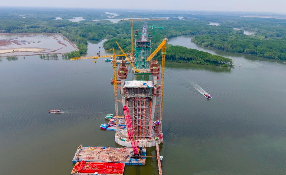 Cầu Phước An gần 5.000 tỷ đồng: Thi c&ocirc;ng 3 ca, 4 k&iacute;p để về đ&iacute;ch đ&uacute;ng hẹn 2027- Ảnh 3.