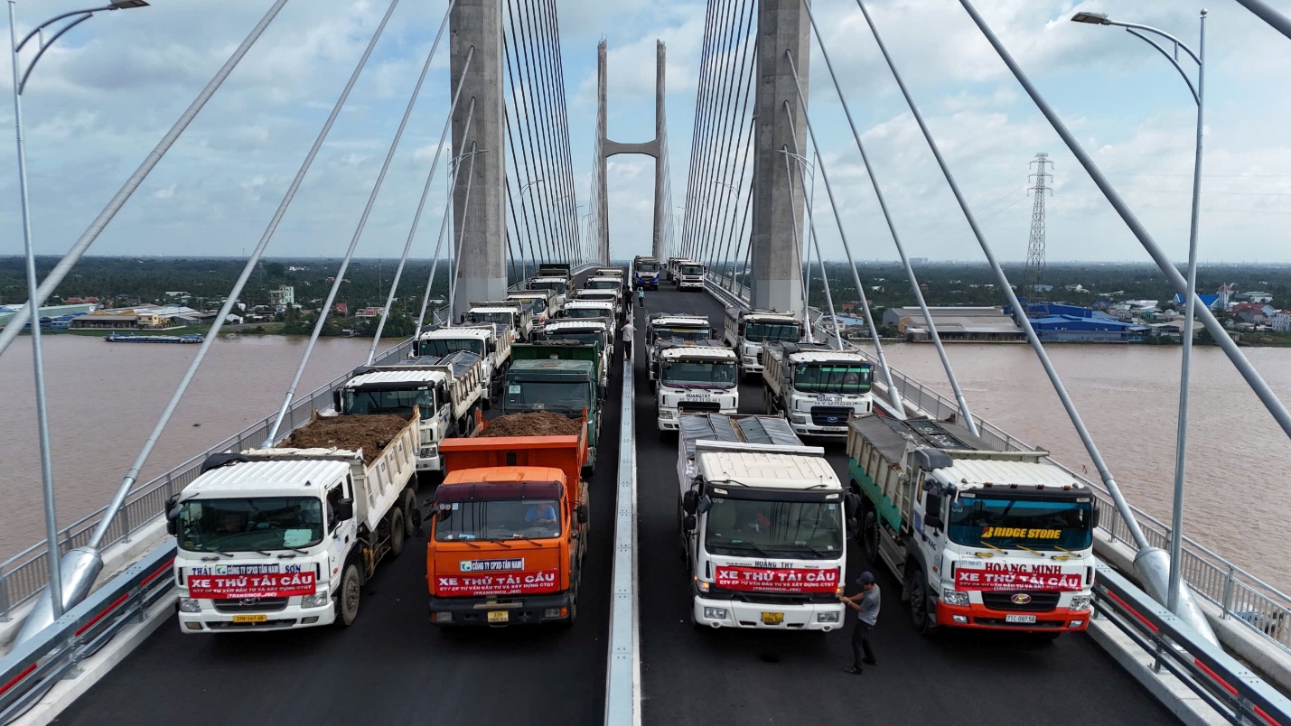 Tăng tốc những hạng mục cuối tại cầu Rạch Miễu 2, về đ&iacute;ch trước 6 th&aacute;ng- Ảnh 4.