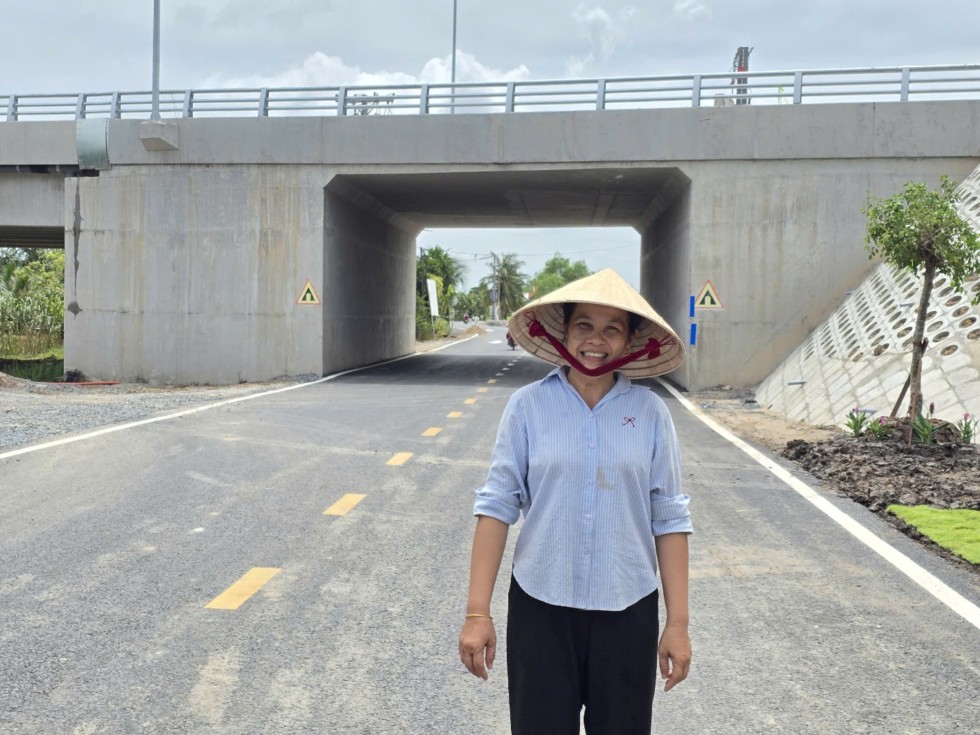 Tăng tốc những hạng mục cuối tại cầu Rạch Miễu 2, về đ&iacute;ch trước 6 th&aacute;ng- Ảnh 9.