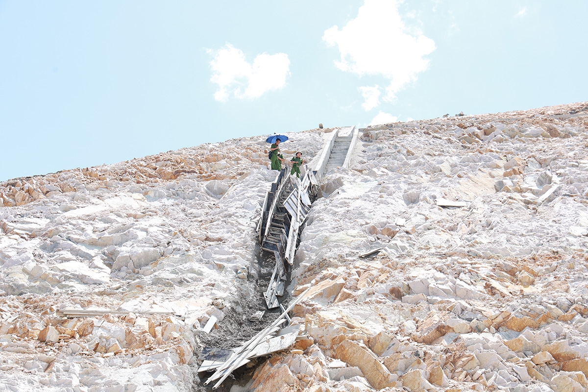 Khắc phục hậu quả tai nạn lao động tại c&ocirc;ng trường cao tốc Quy Nhơn - Ch&iacute; Thạnh- Ảnh 1.